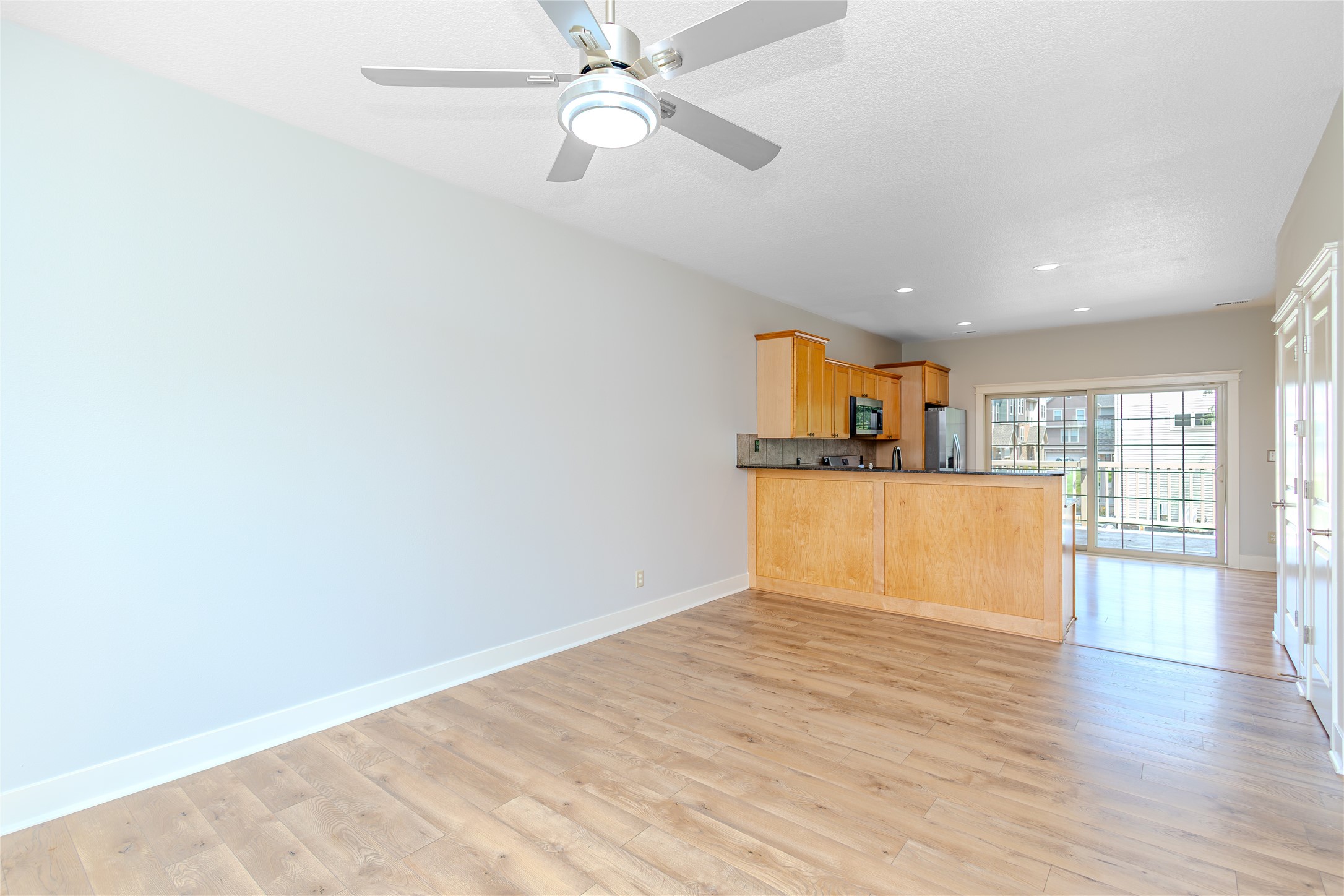 3600 Se Glenstone Drive 808 Property Photo 7