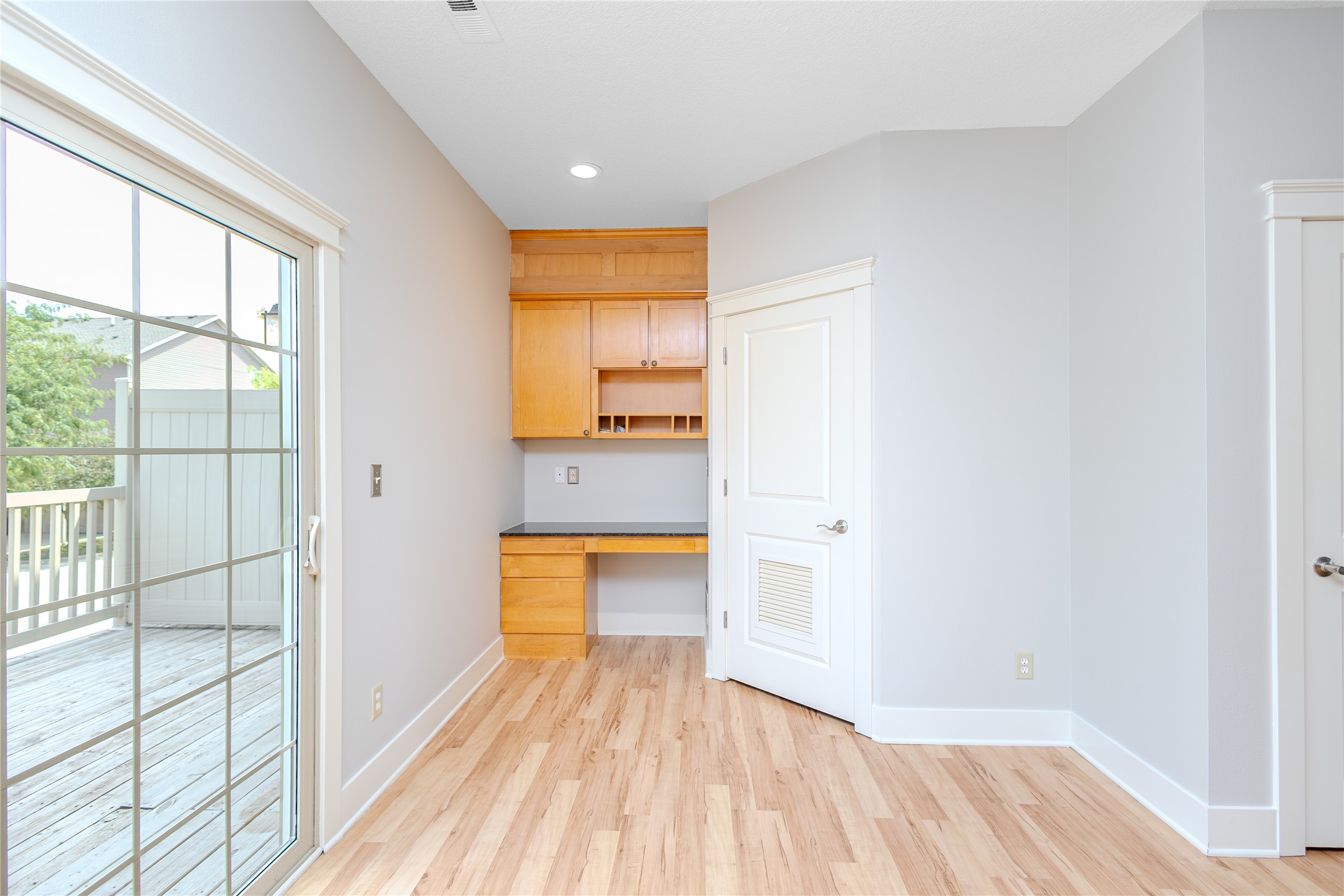 3600 Se Glenstone Drive 808 Property Photo 10