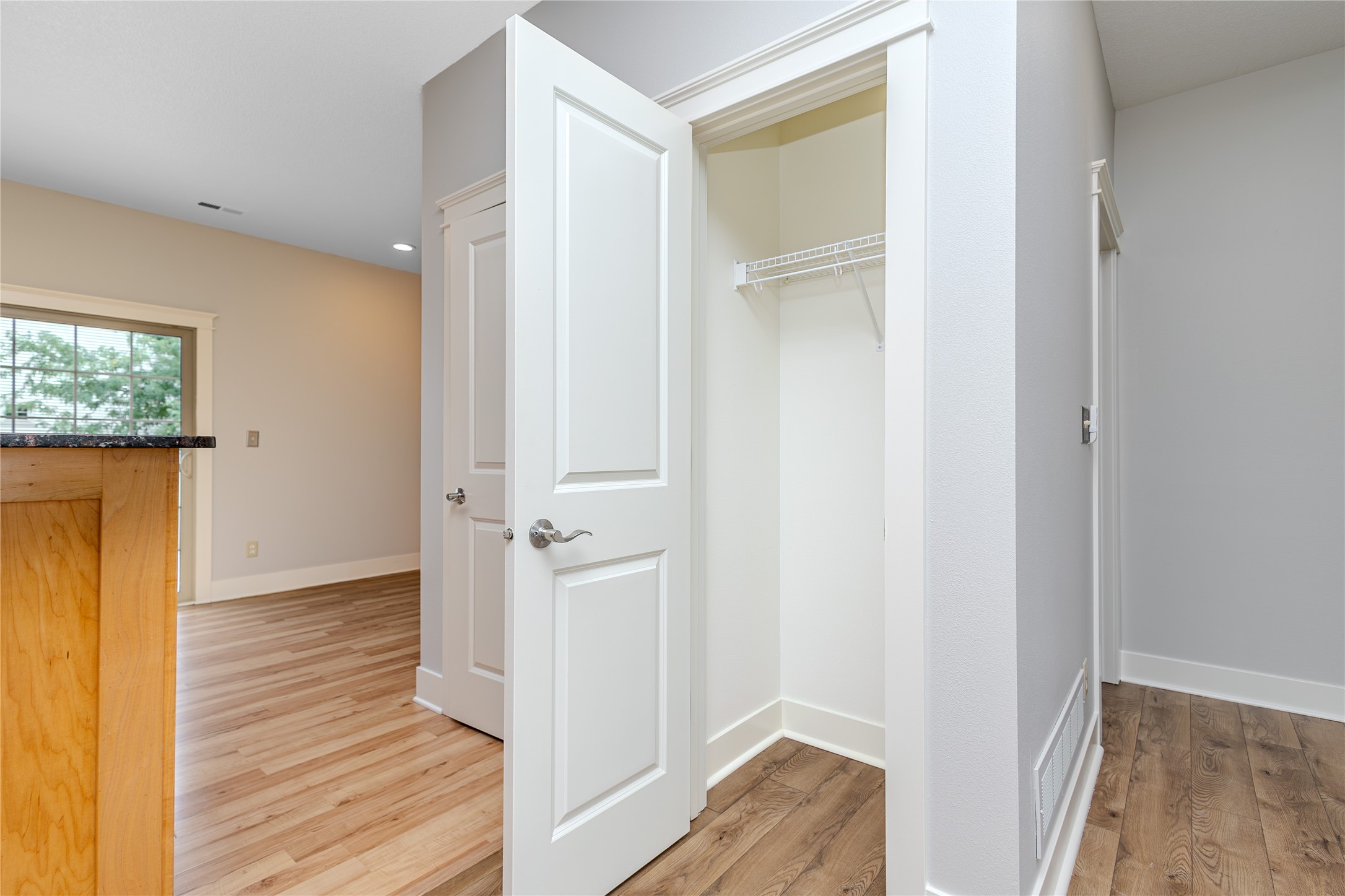 3600 Se Glenstone Drive 808 Property Photo 12