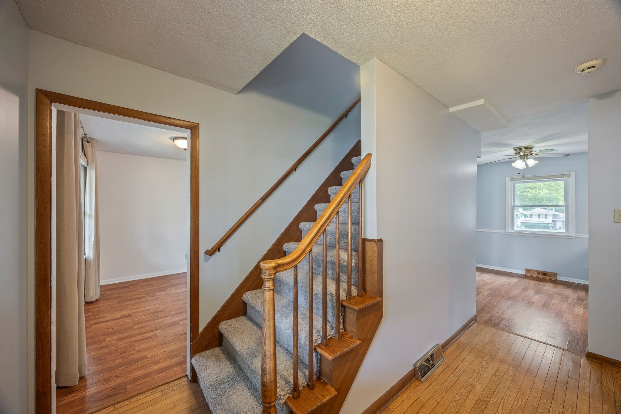 8500 Prairie Avenue Property Photo 3