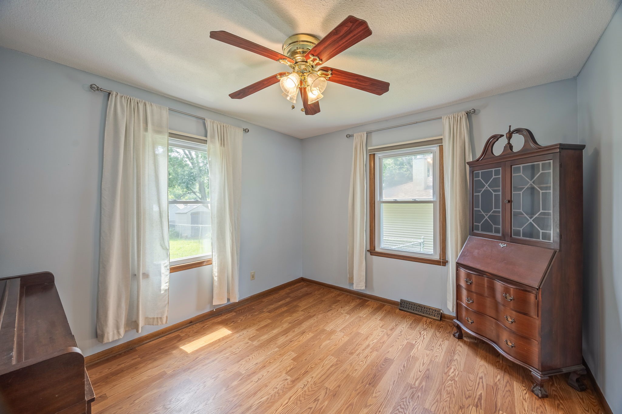 8500 Prairie Avenue Property Photo 13