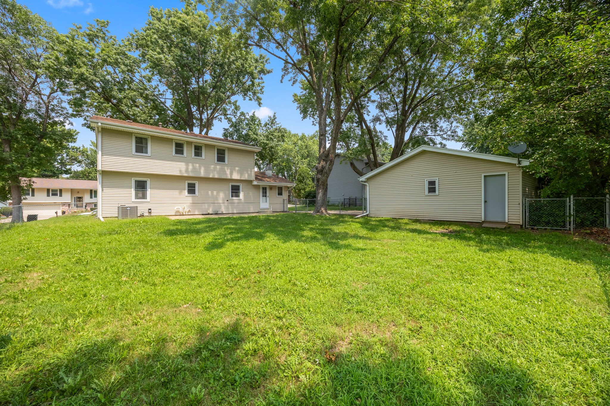 8500 Prairie Avenue Property Photo 32
