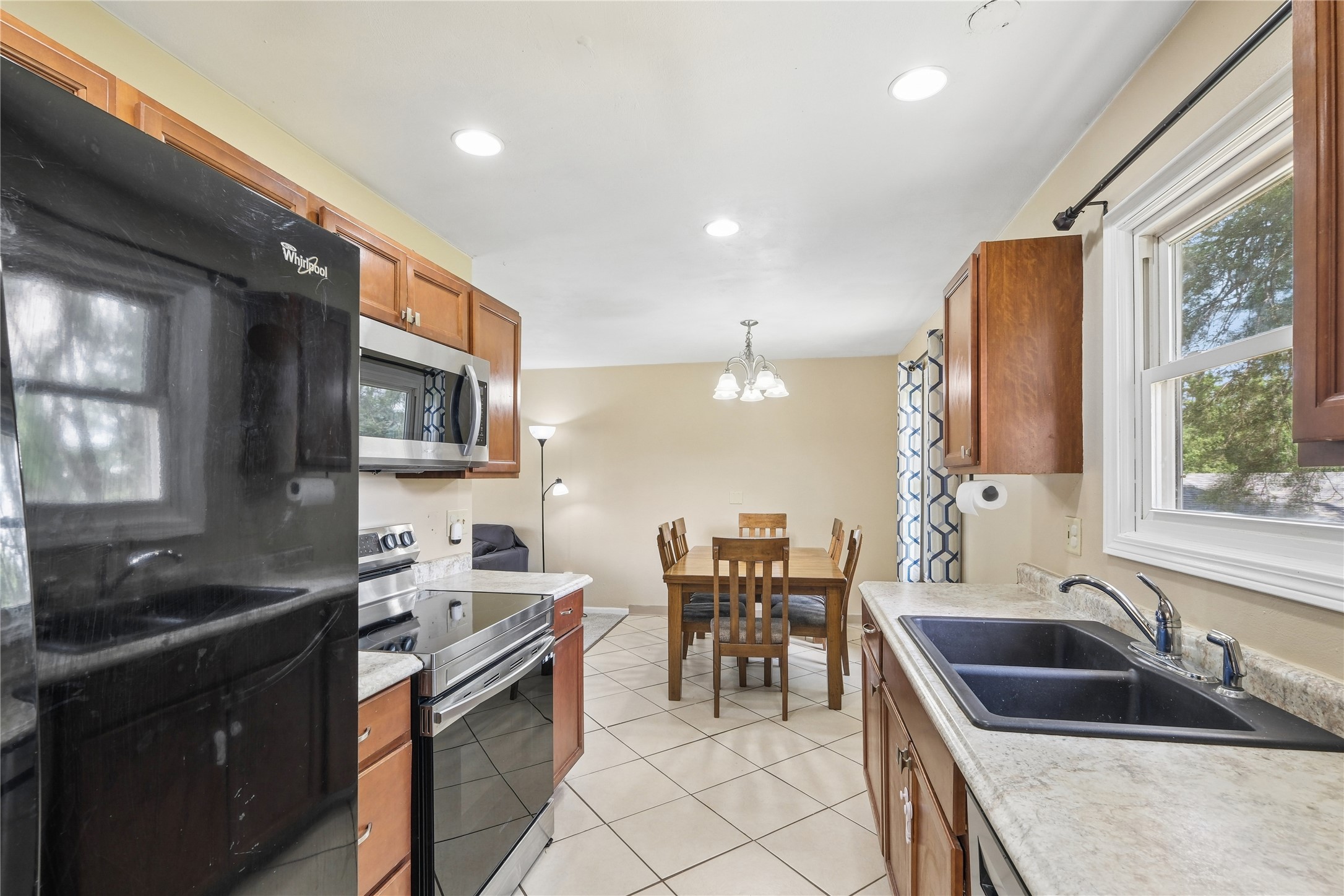 500 Harrison Avenue Property Photo 6