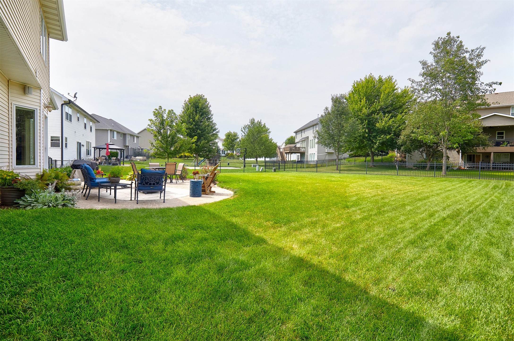 15309 Ridgemont Drive Property Photo 4