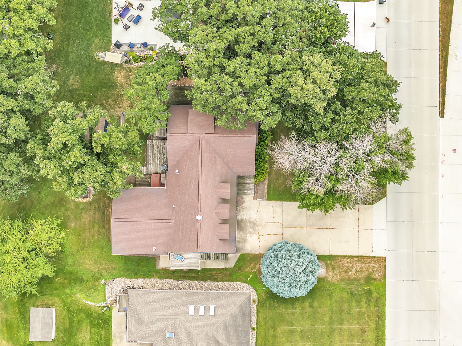 497 Rohr Street Property Photo 4