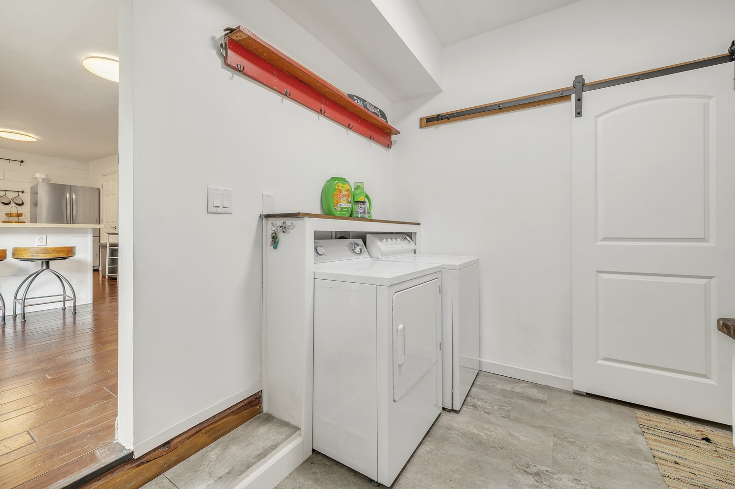 497 Rohr Street Property Photo 15