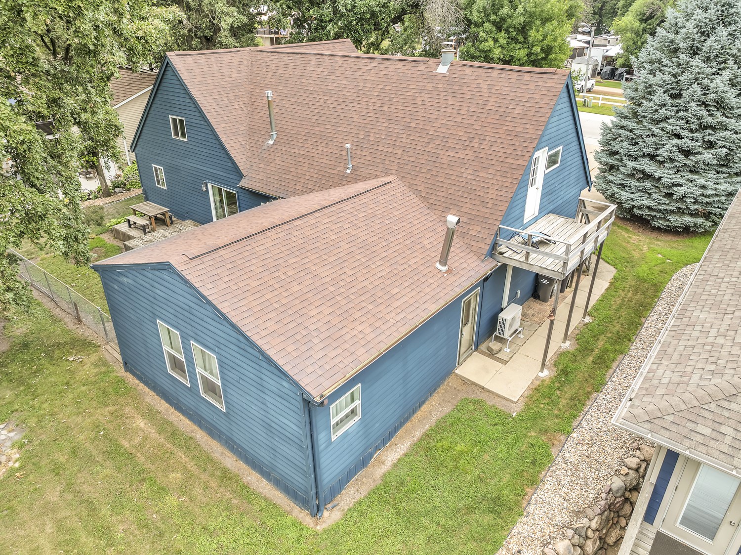 497 Rohr Street Property Photo 33