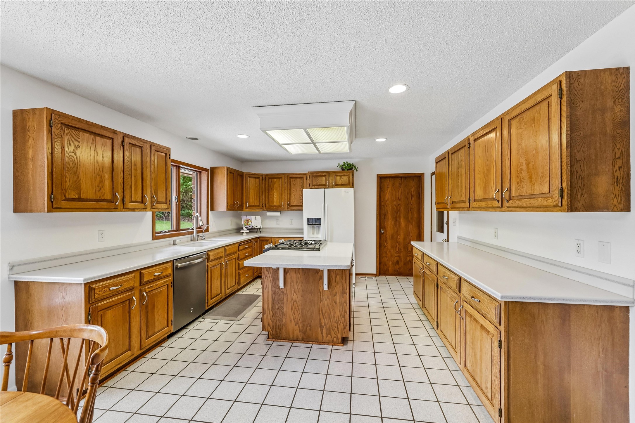 3301 Valley Ridge Court Property Photo 7