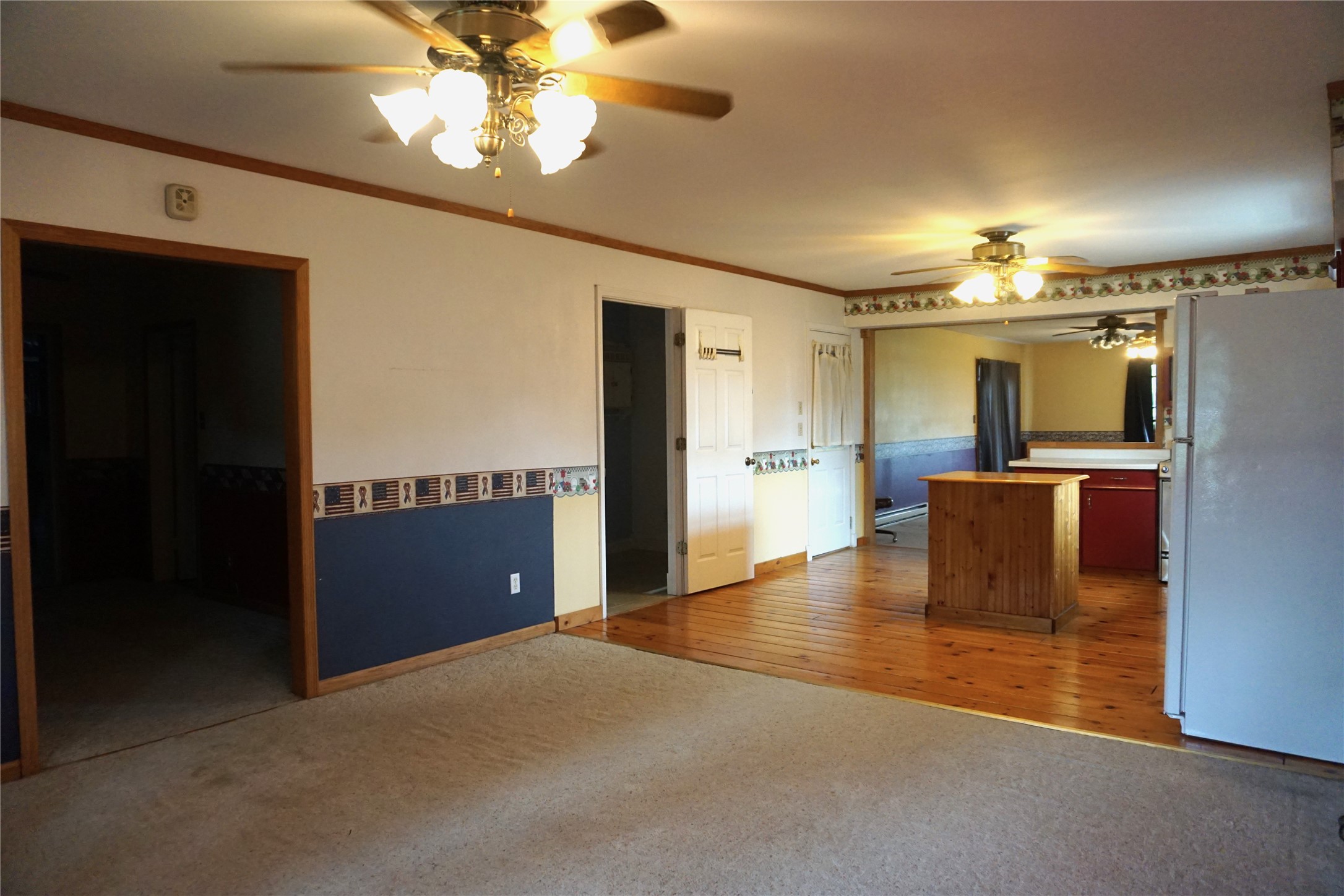 206 W Lincoln Street Property Photo 4