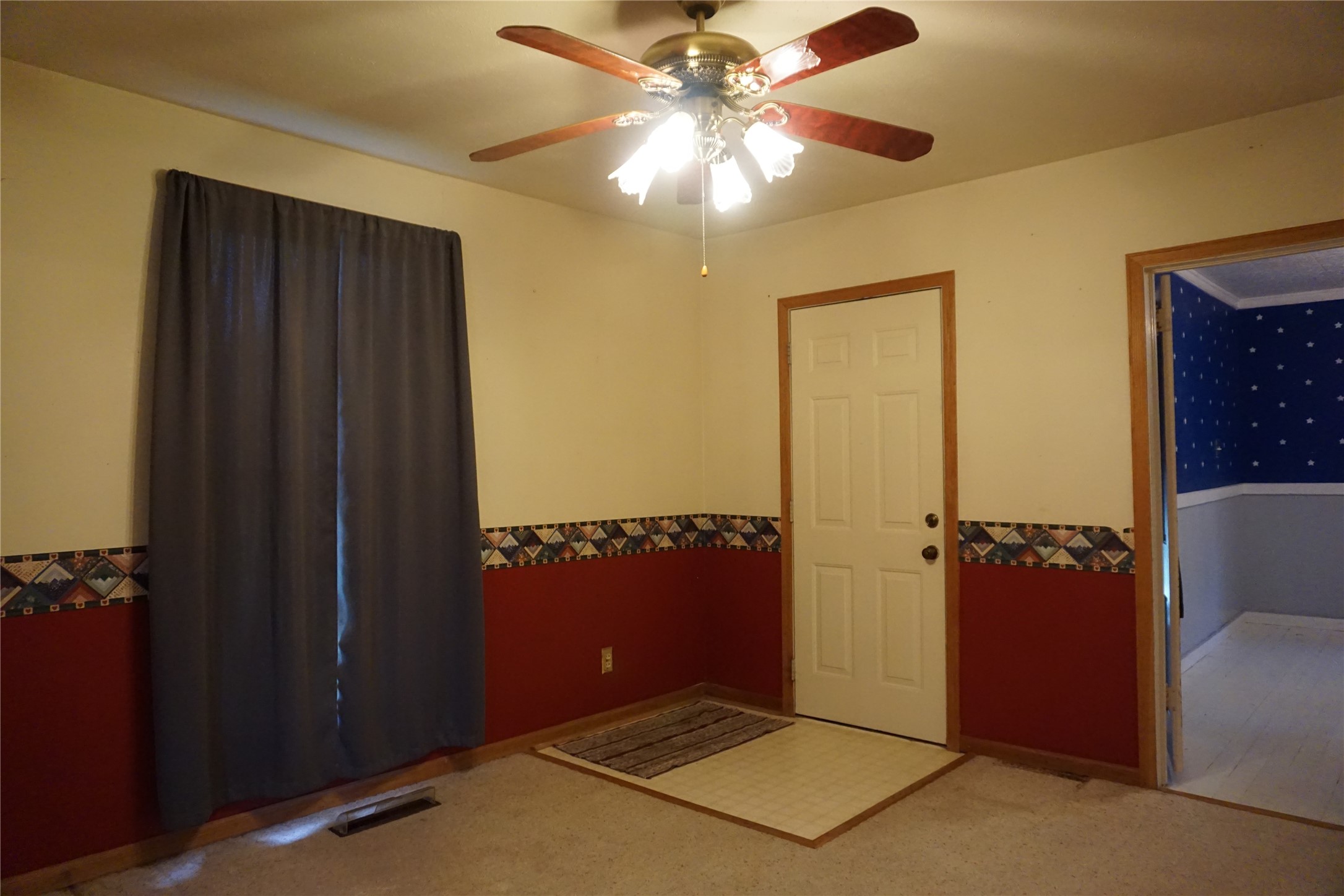 206 W Lincoln Street Property Photo 11