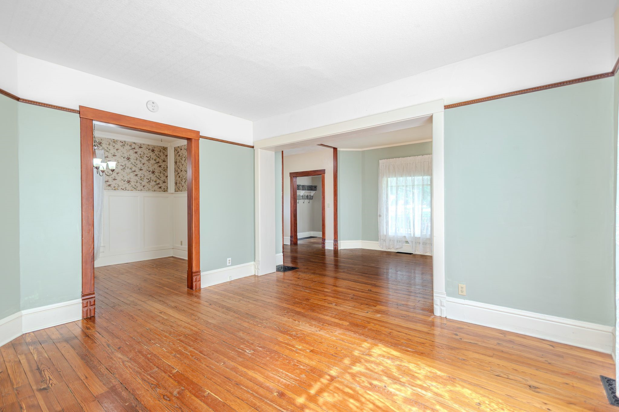 322 W Washington Street Property Photo 10