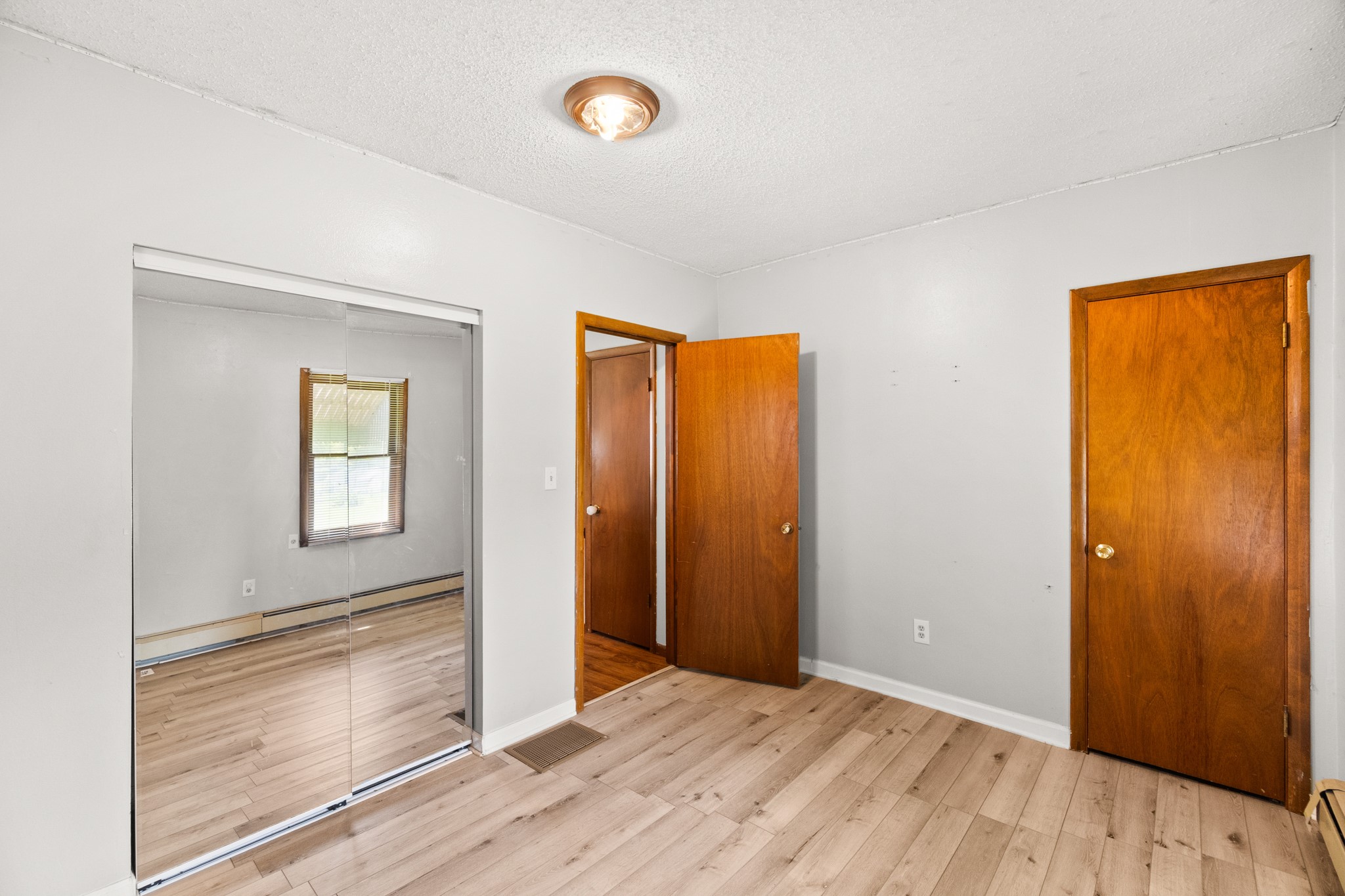 703 Grove Street Property Photo 15