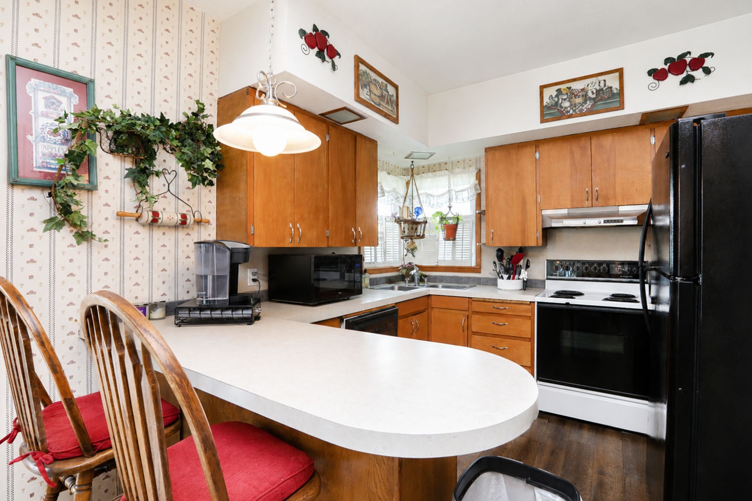 1812 Warford Street Property Photo 3