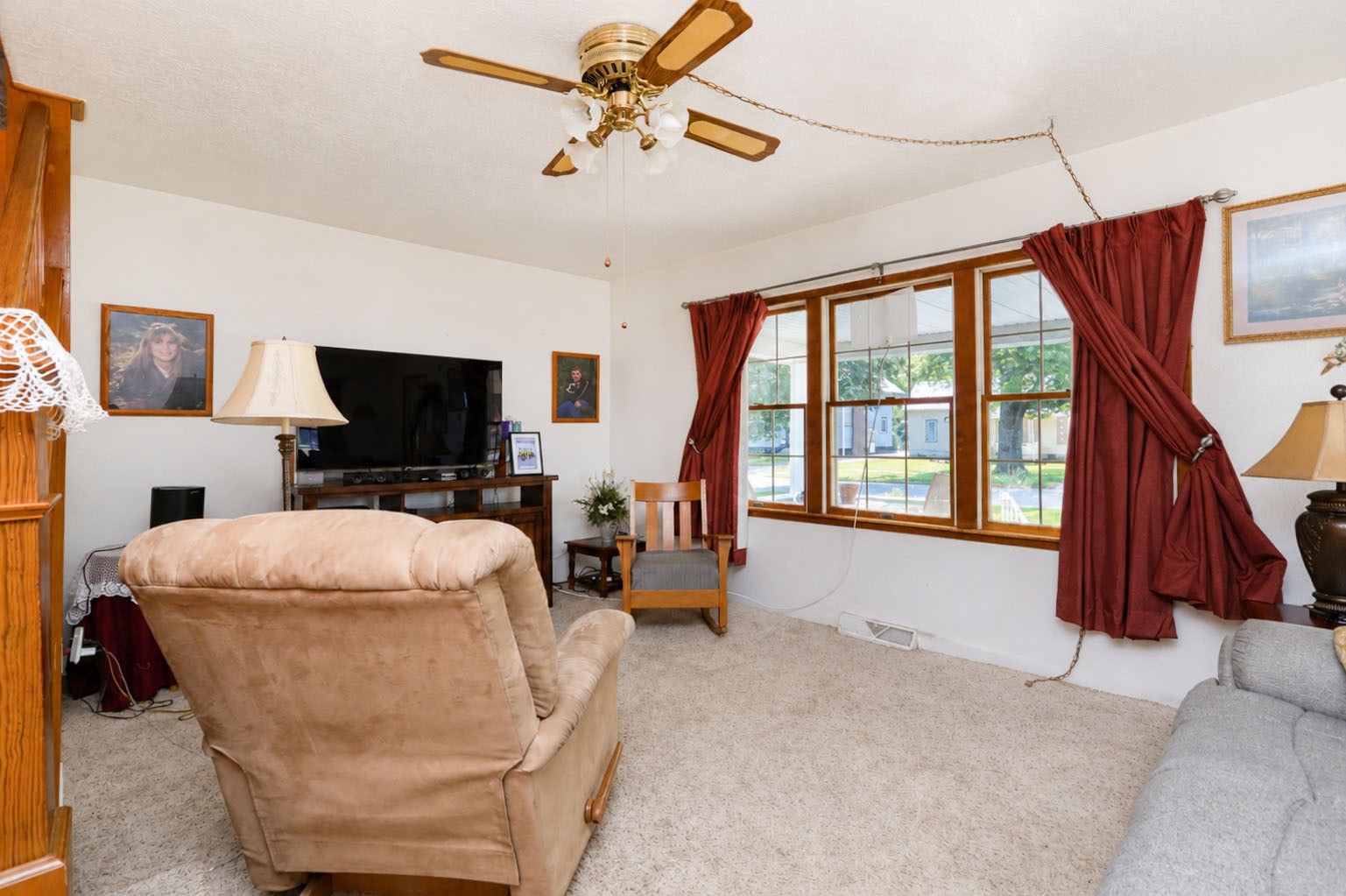 1812 Warford Street Property Photo 5