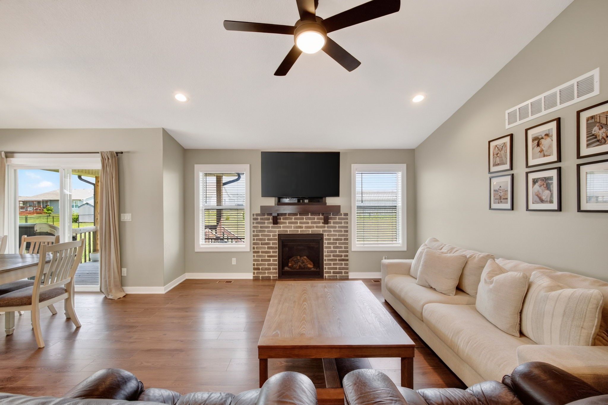111 Saint Mary's Court Property Photo 10