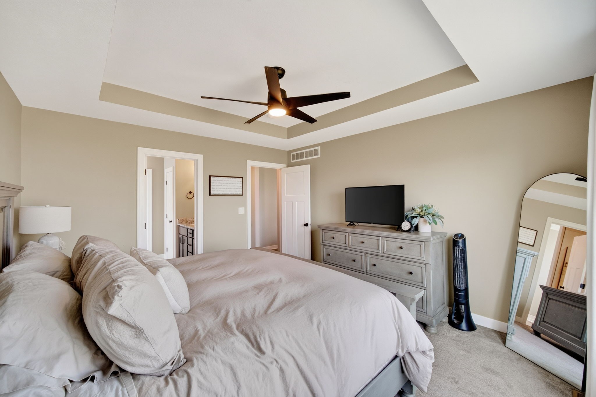 111 Saint Mary's Court Property Photo 25