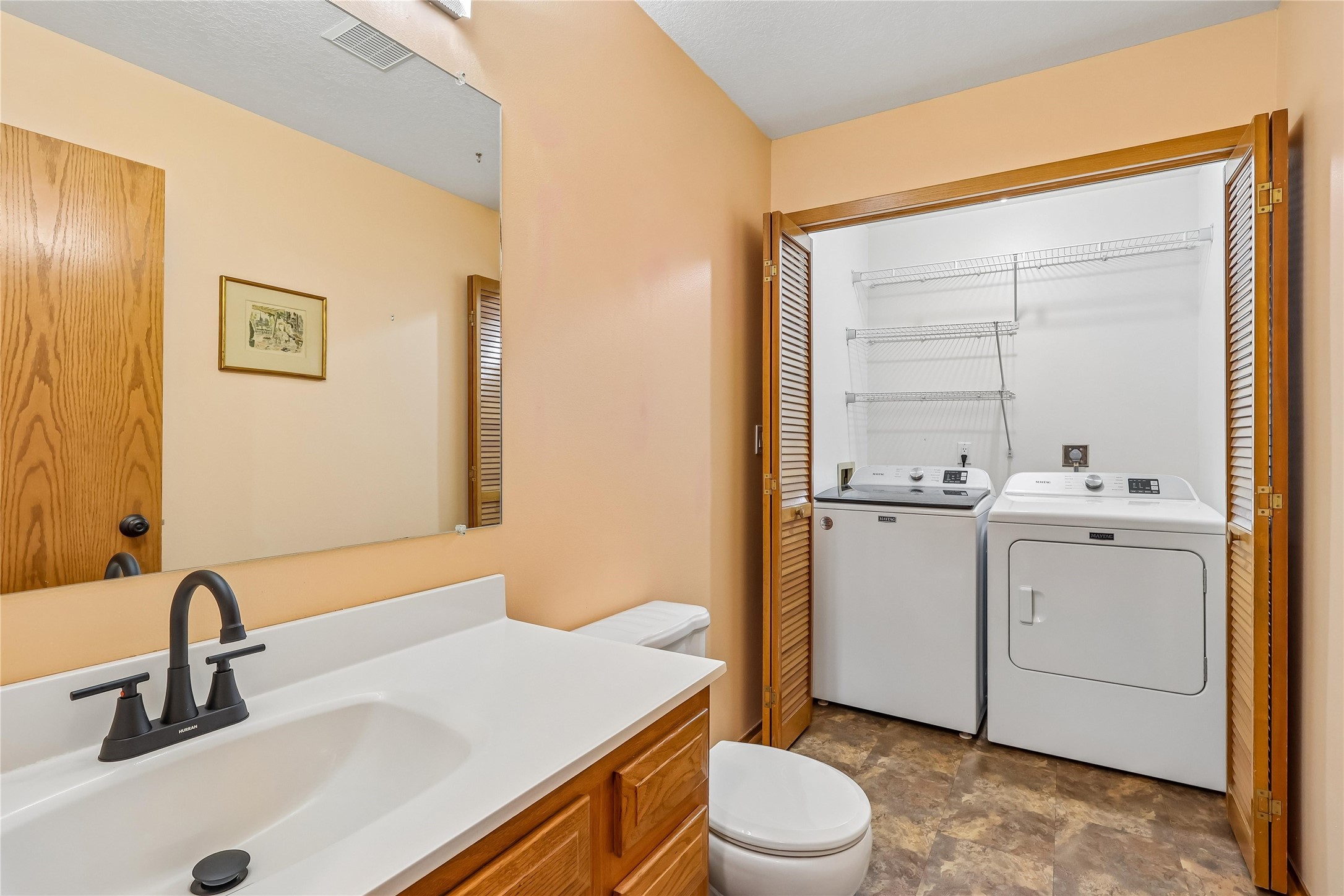 5866 S Winwood Drive Property Photo 15