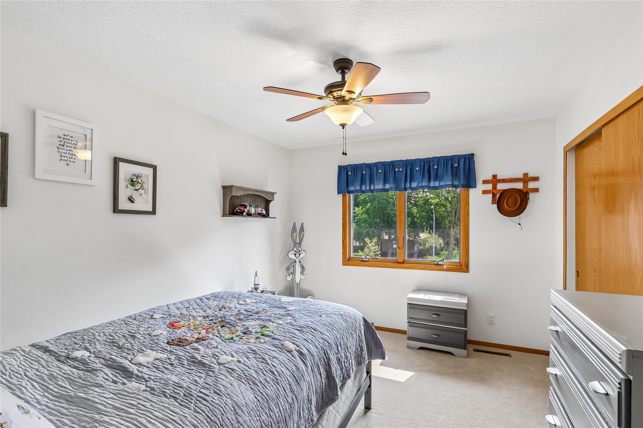 5866 S Winwood Drive Property Photo 19