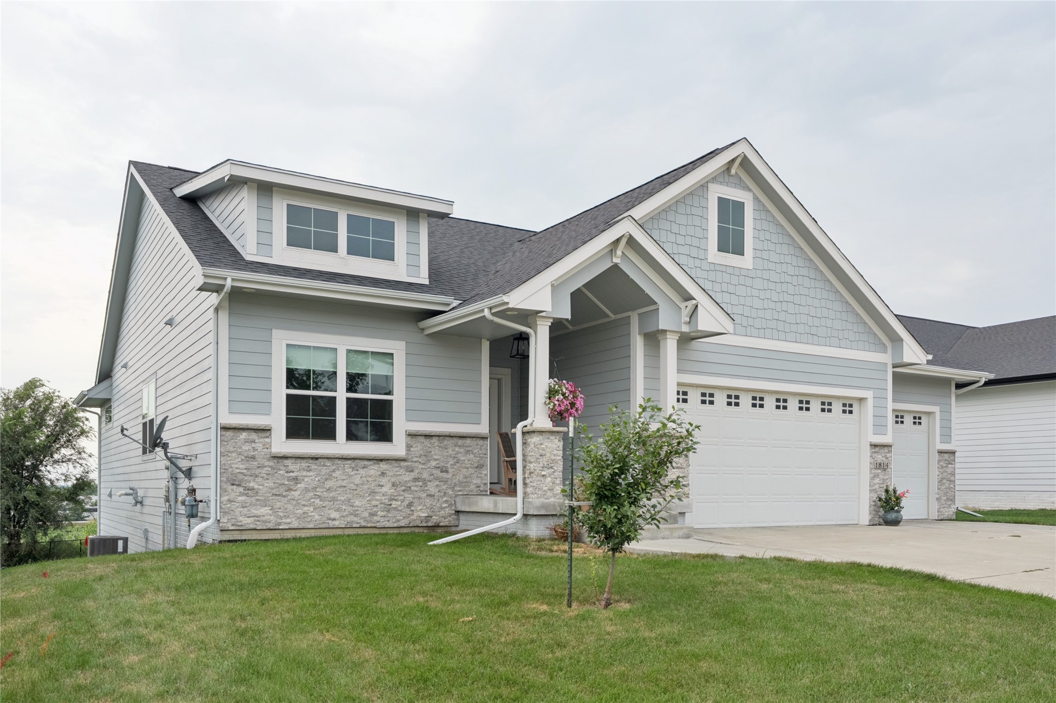 1814 Crabapple Lane Property Photo 3
