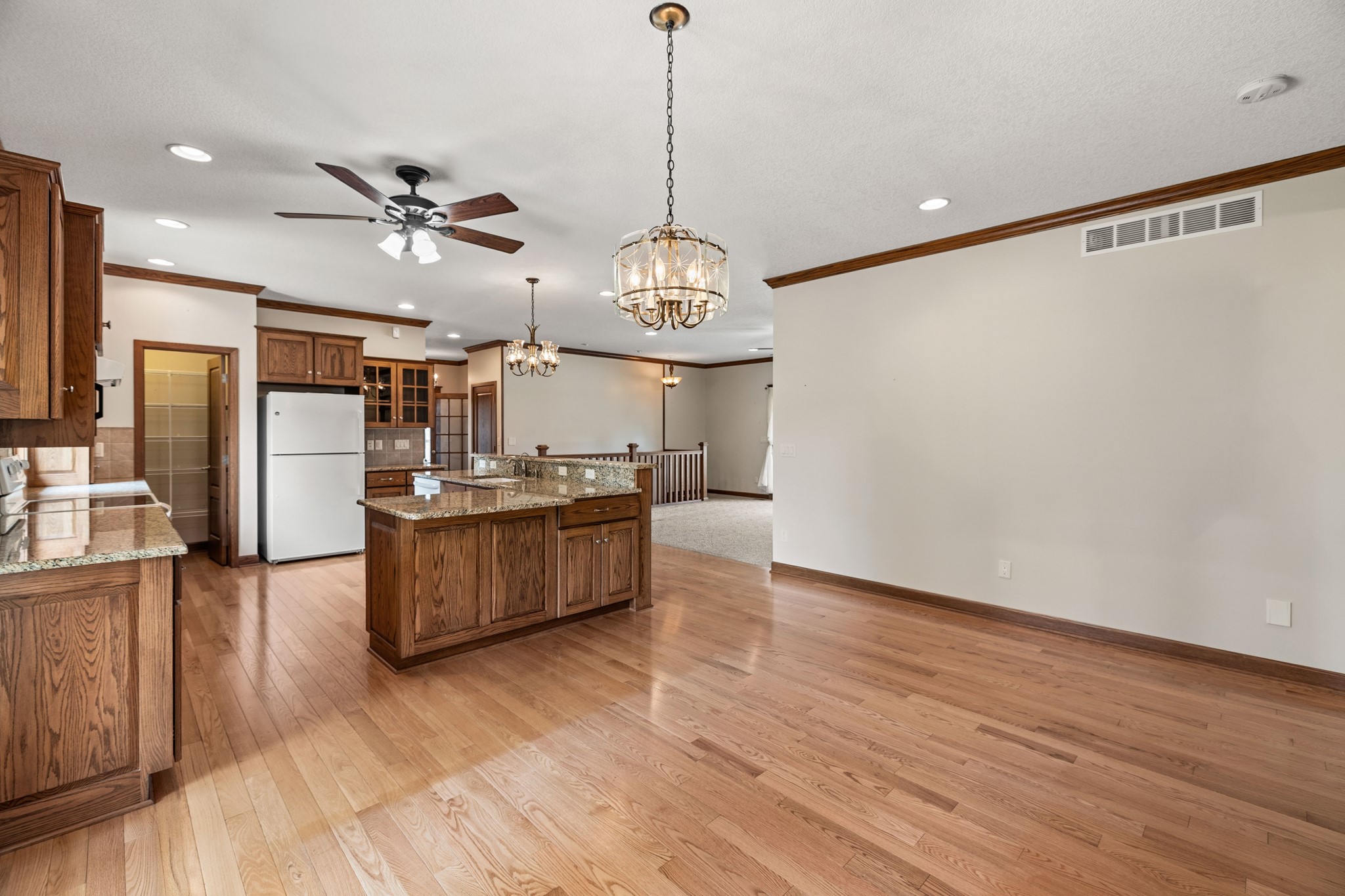 1403 Maple Drive Property Photo 3