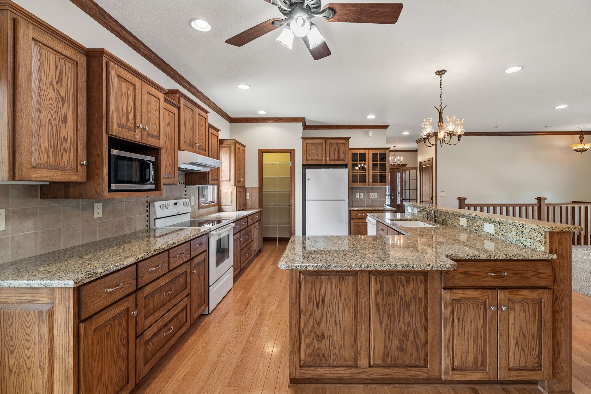 1403 Maple Drive Property Photo 4