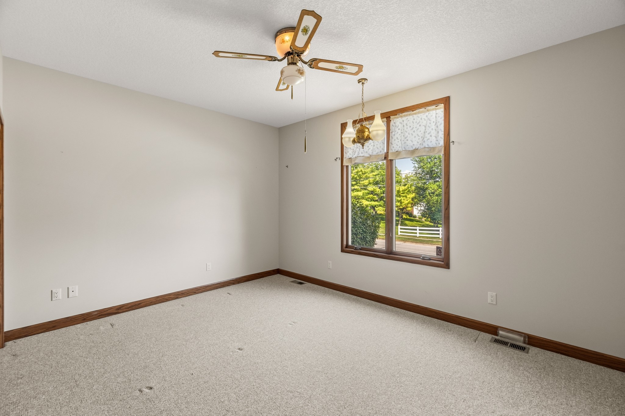 1403 Maple Drive Property Photo 13