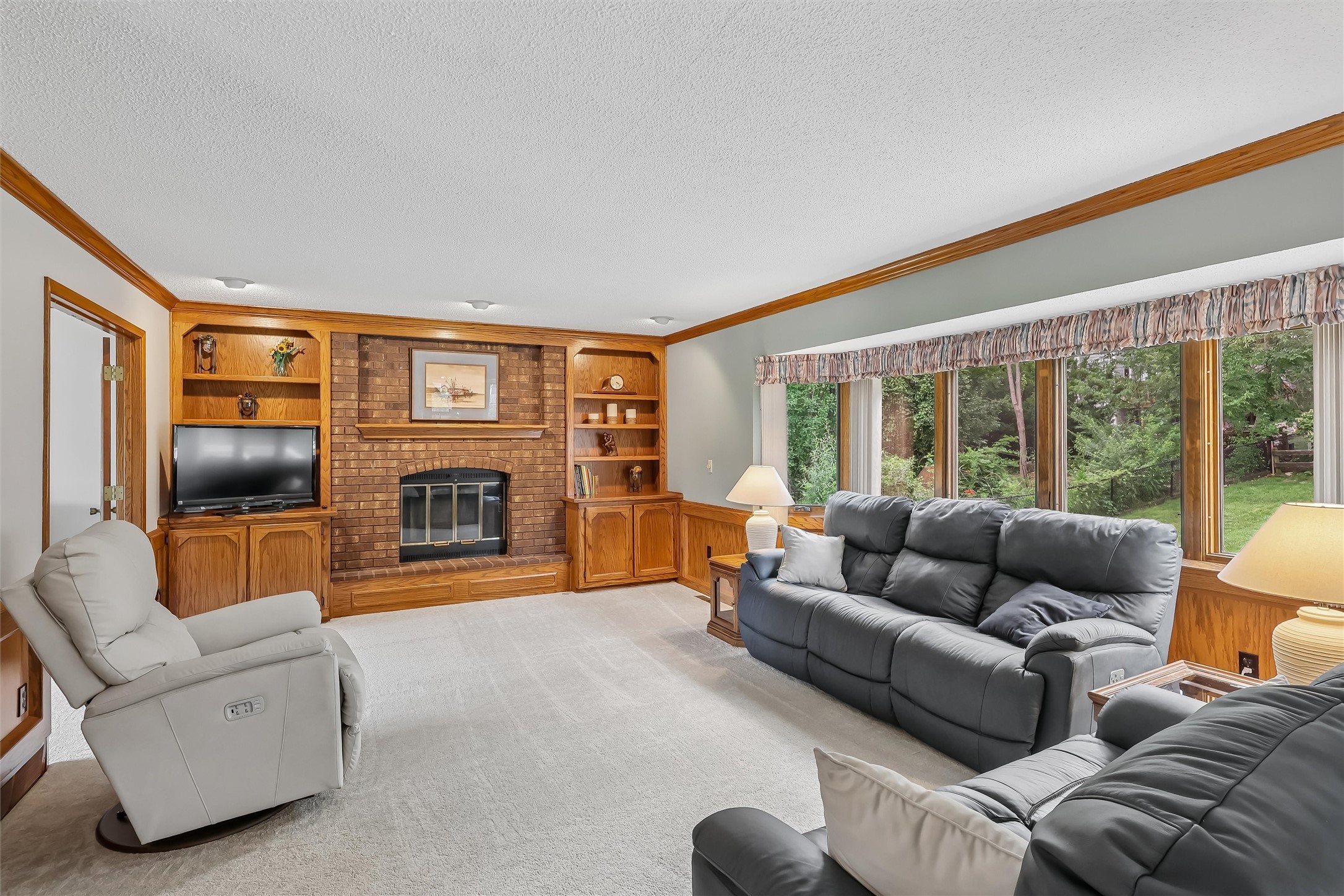 4420 98th Street Property Photo 3