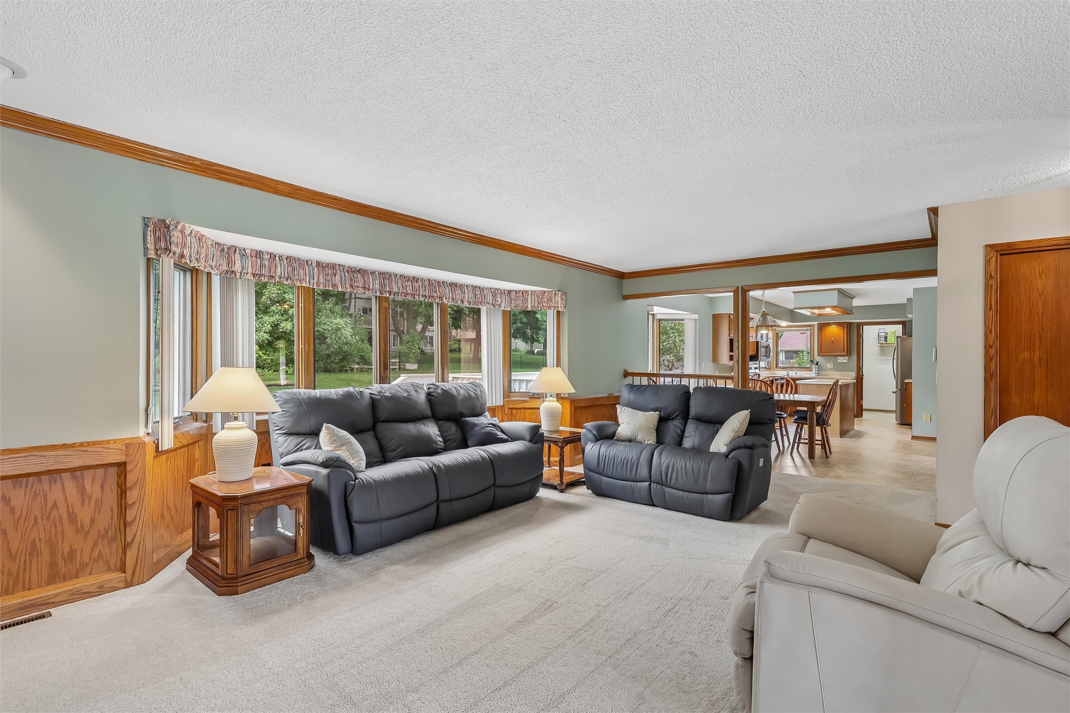4420 98th Street Property Photo 4