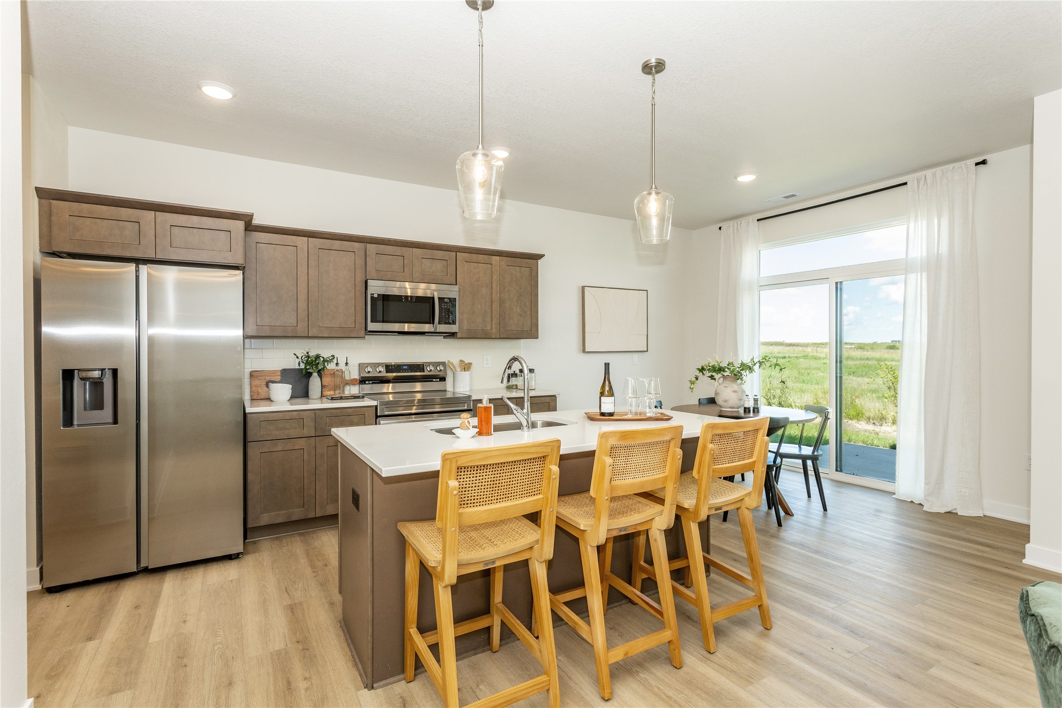 1357 Meadow Rose Place Property Photo 4