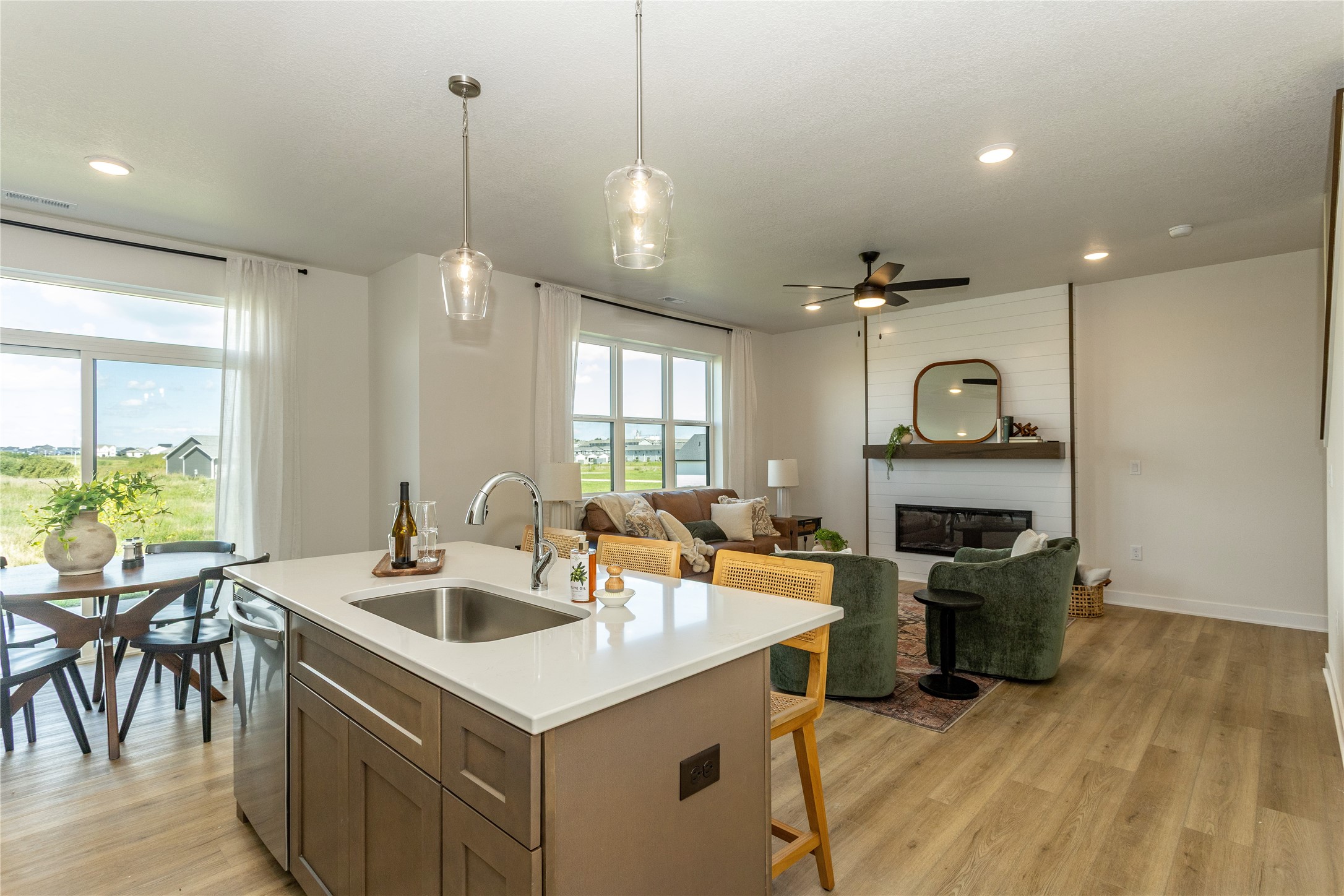 1357 Meadow Rose Place Property Photo 9