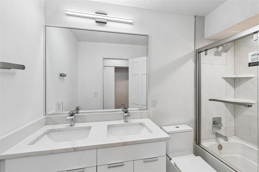 4390 E Broadway Avenue Property Photo 21