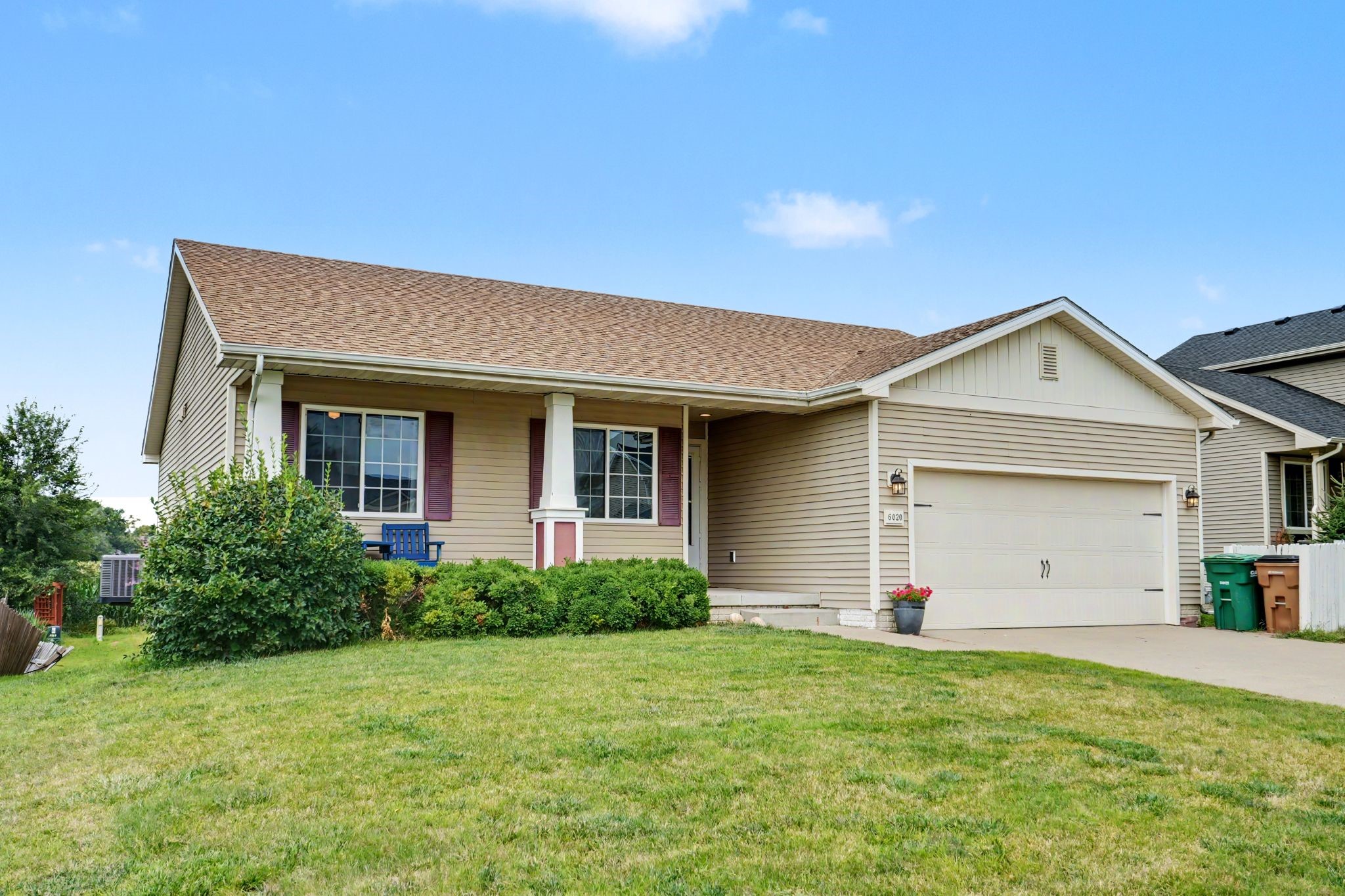 6020 Pine Ridge Street Property Photo 2