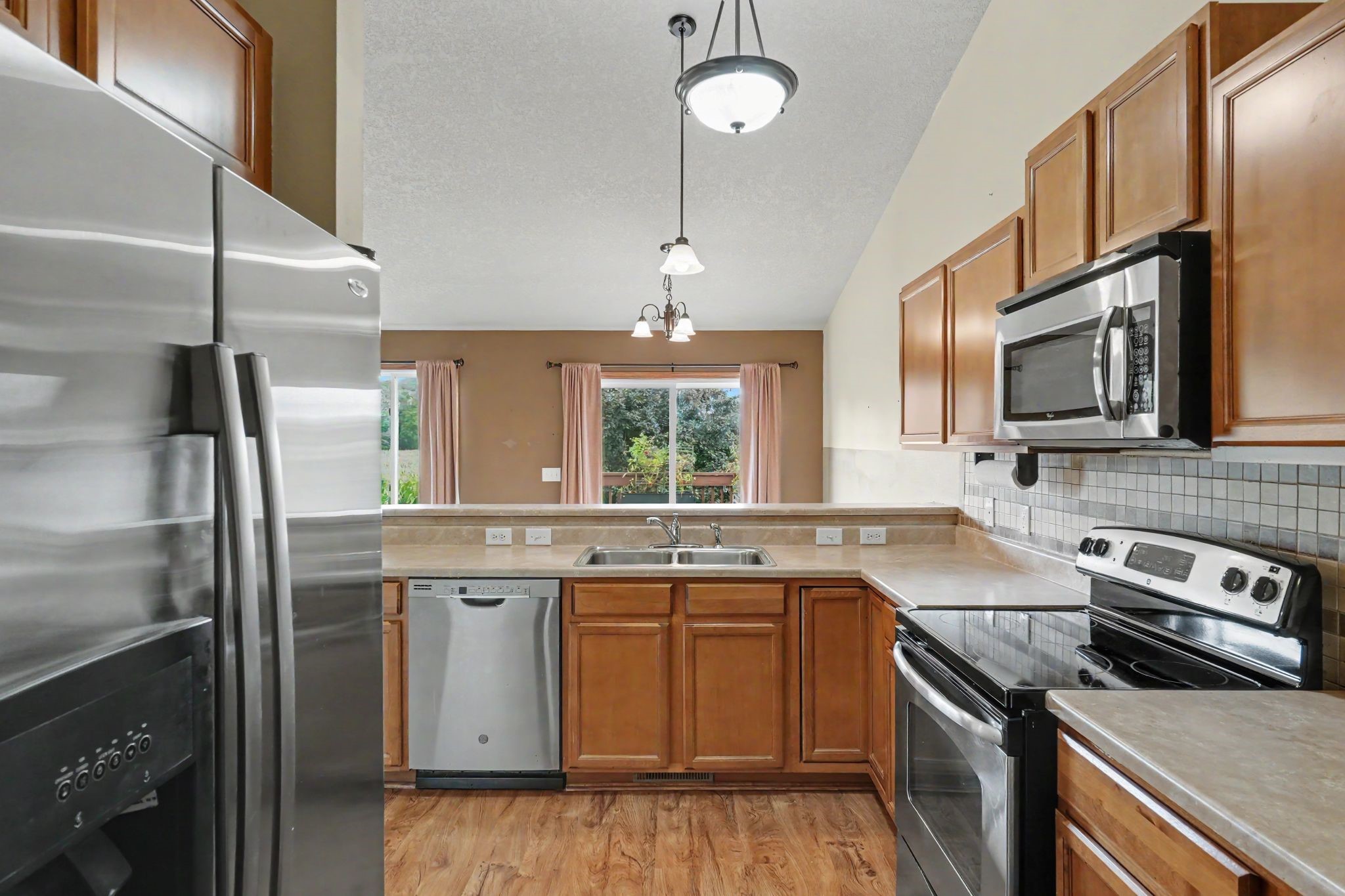 6020 Pine Ridge Street Property Photo 10