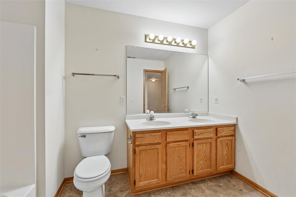 4255 Eisenhower Lane 17 Property Photo 17
