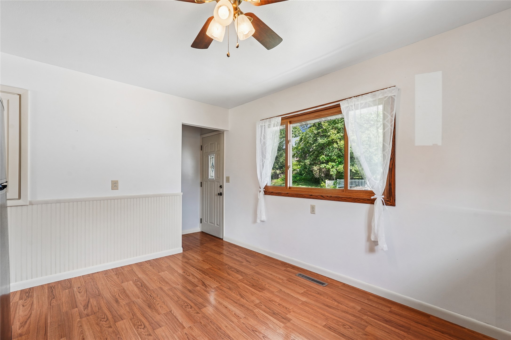 404 Columbus Street Property Photo 7