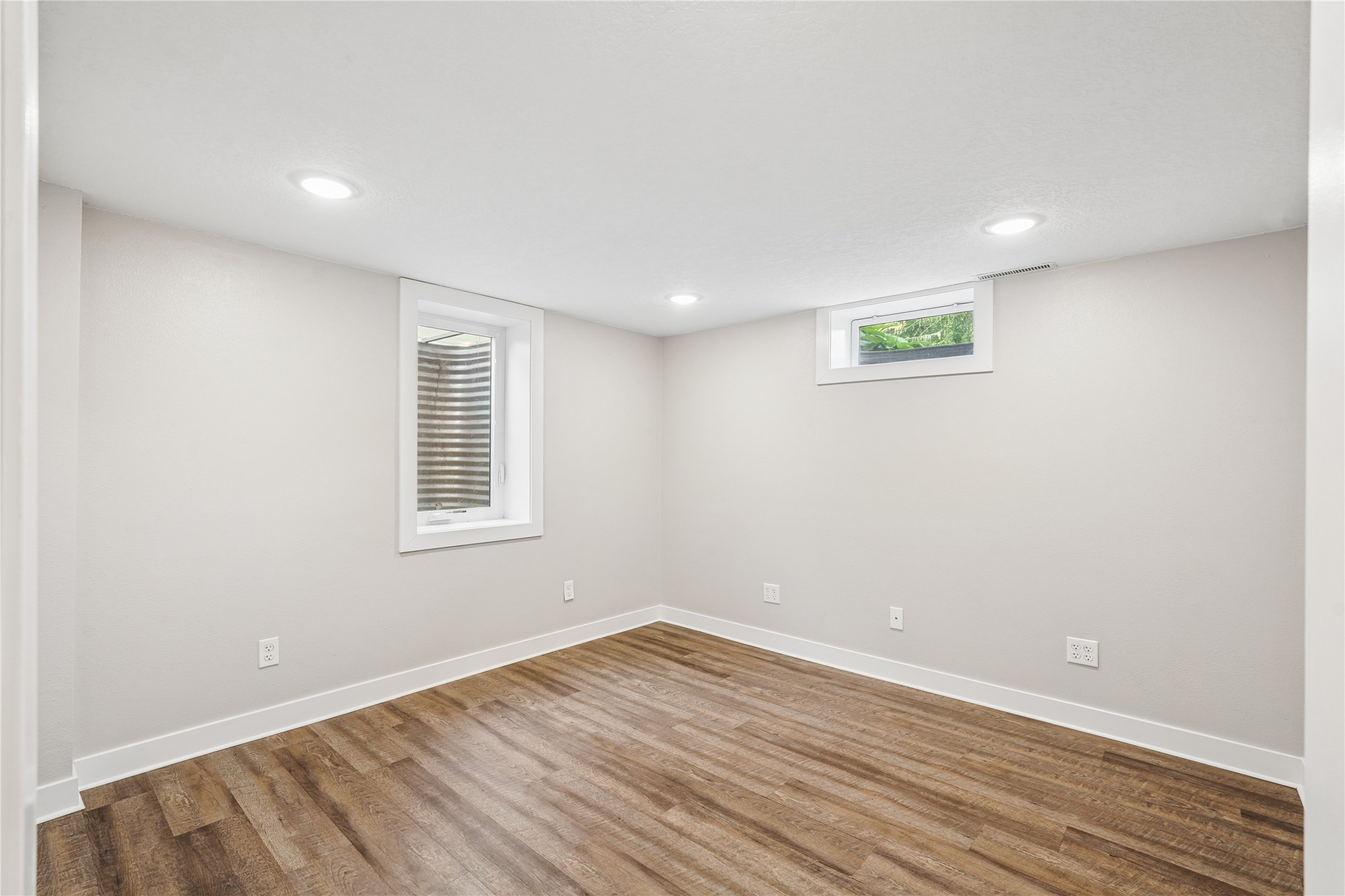 404 Columbus Street Property Photo 20