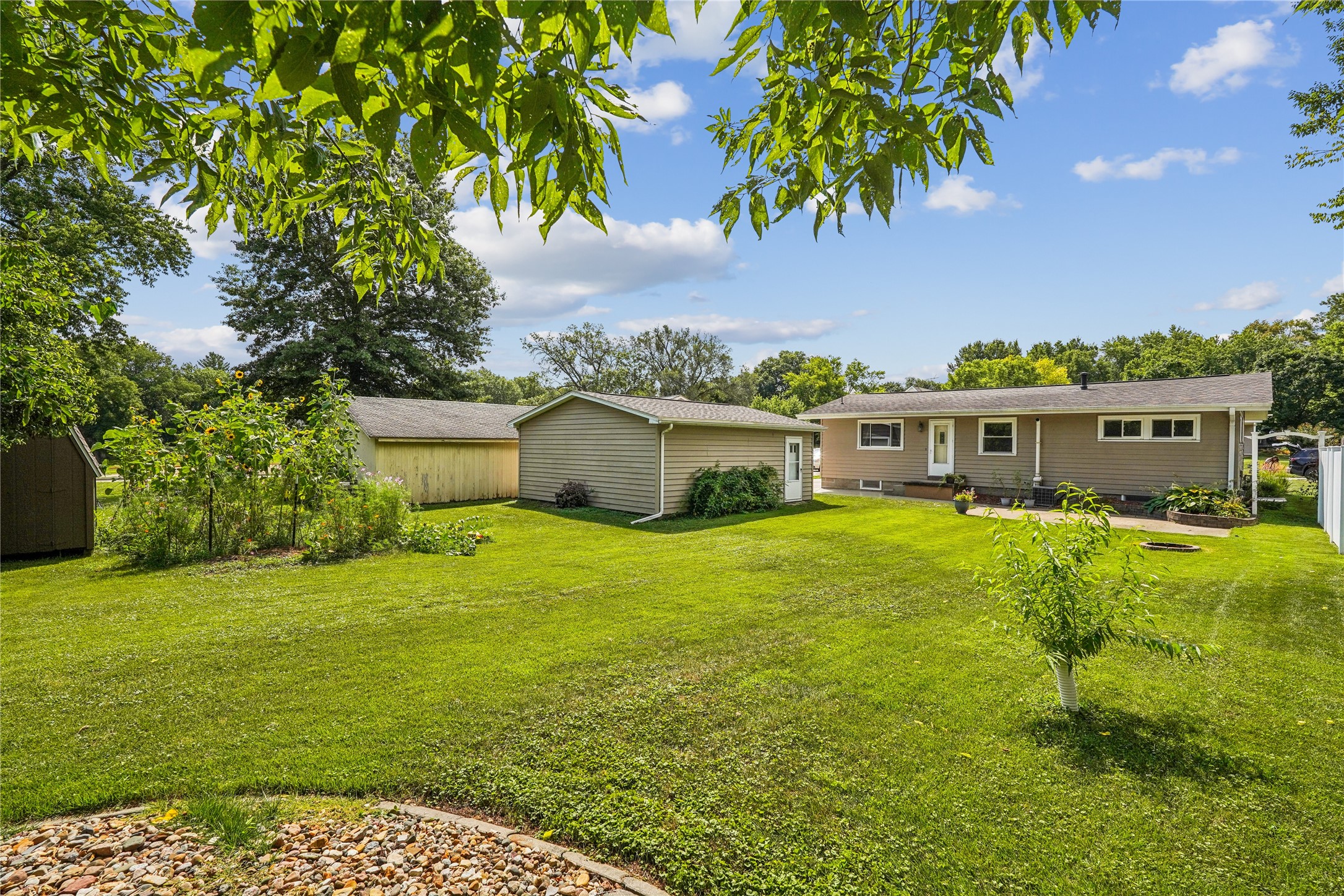 404 Columbus Street Property Photo 25