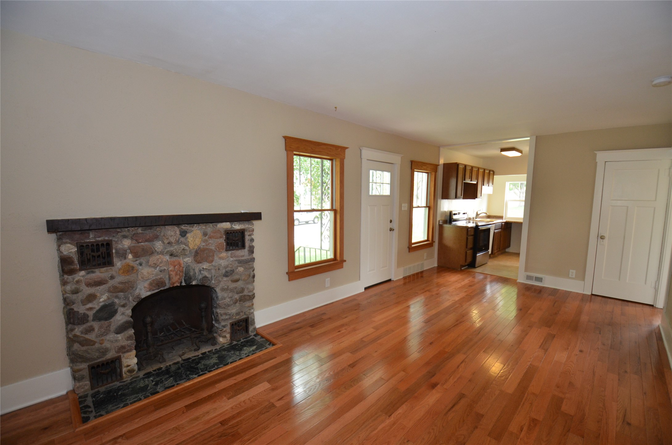 2109 40th Street Property Photo 4