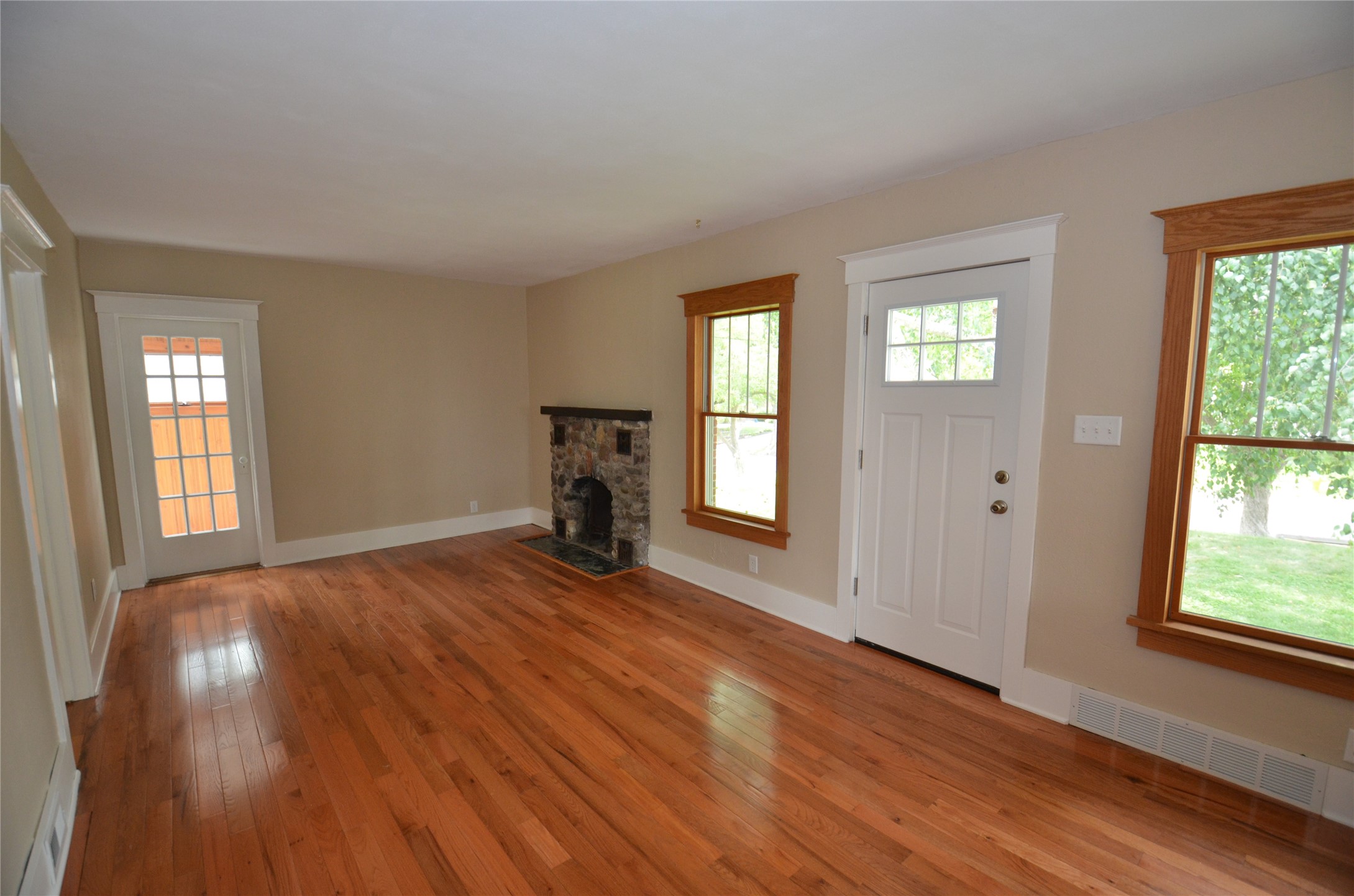 2109 40th Street Property Photo 5