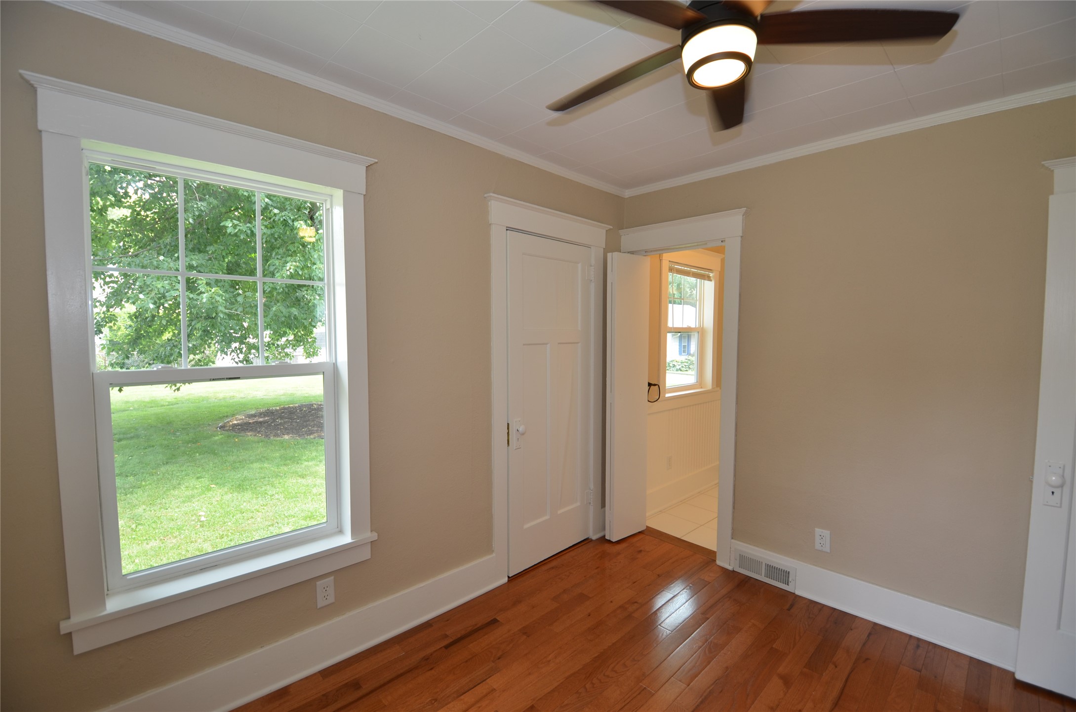 2109 40th Street Property Photo 12