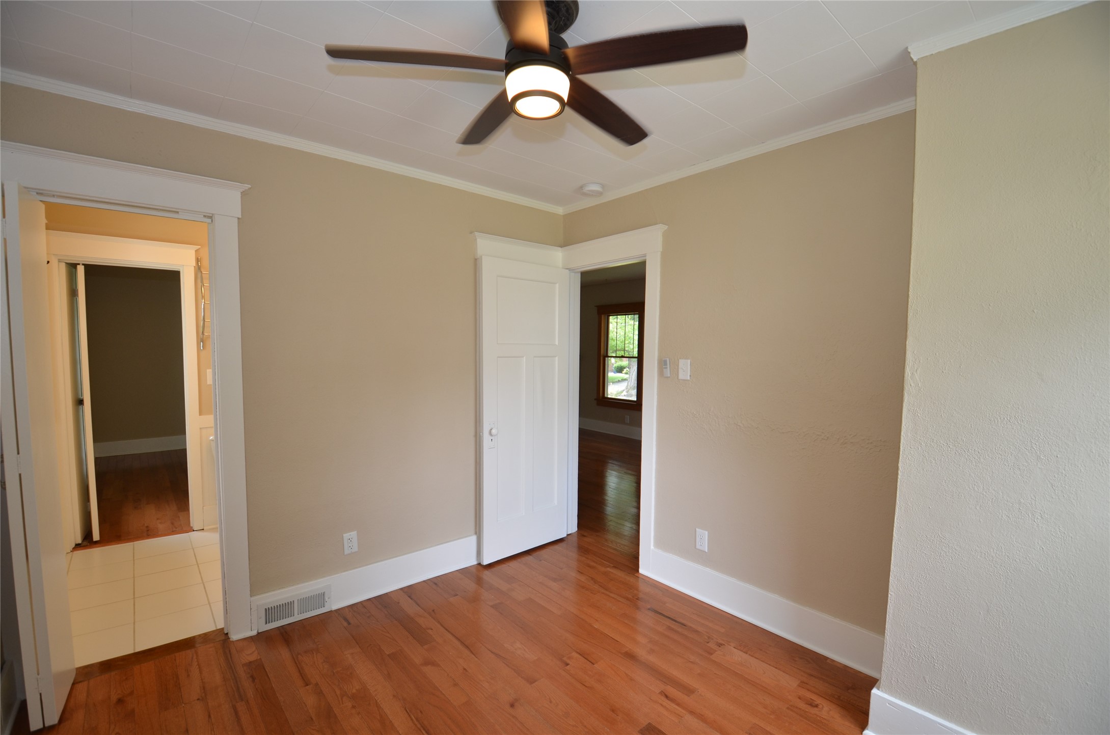 2109 40th Street Property Photo 13