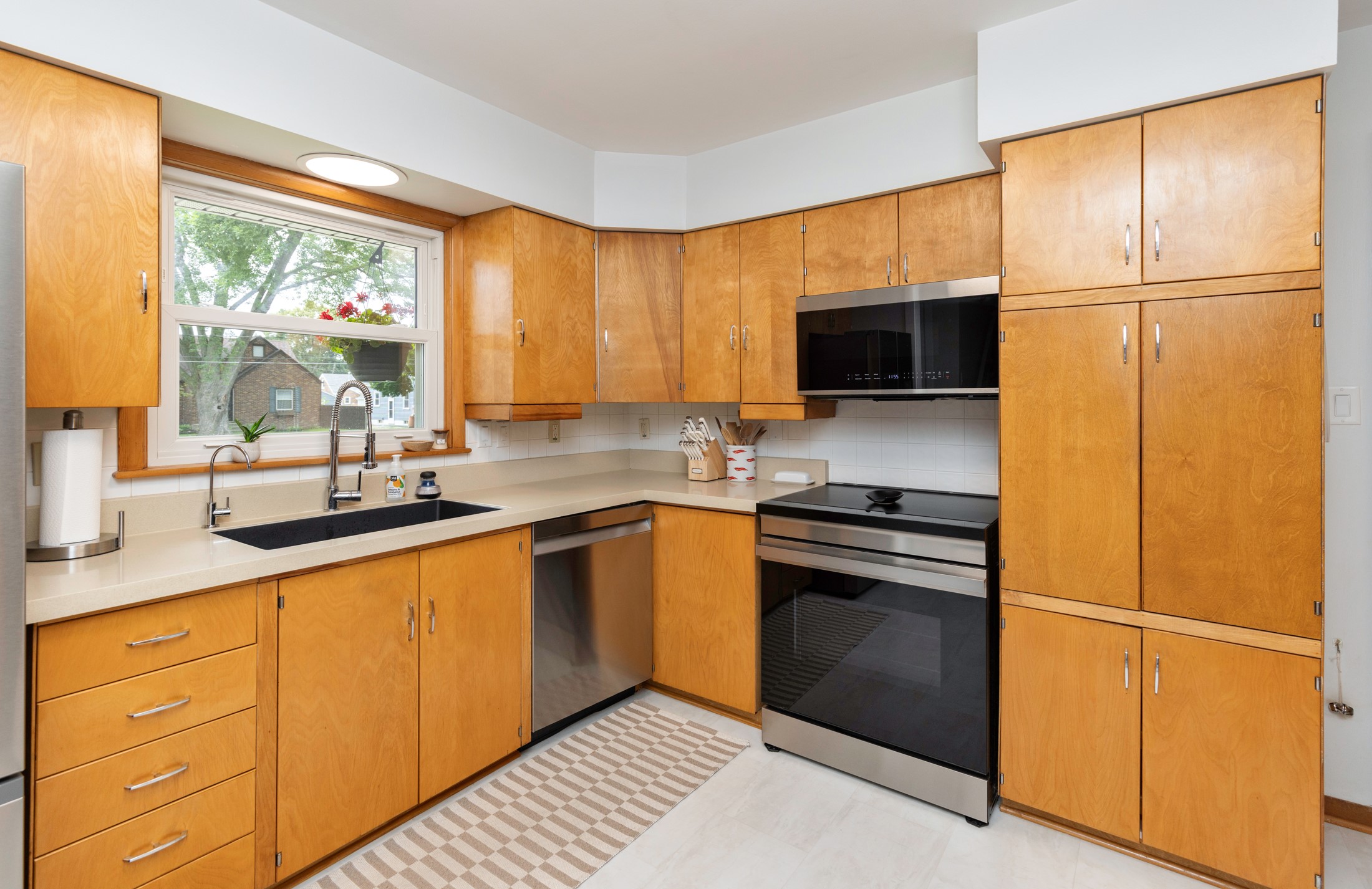 2504 48th Place Property Photo 15