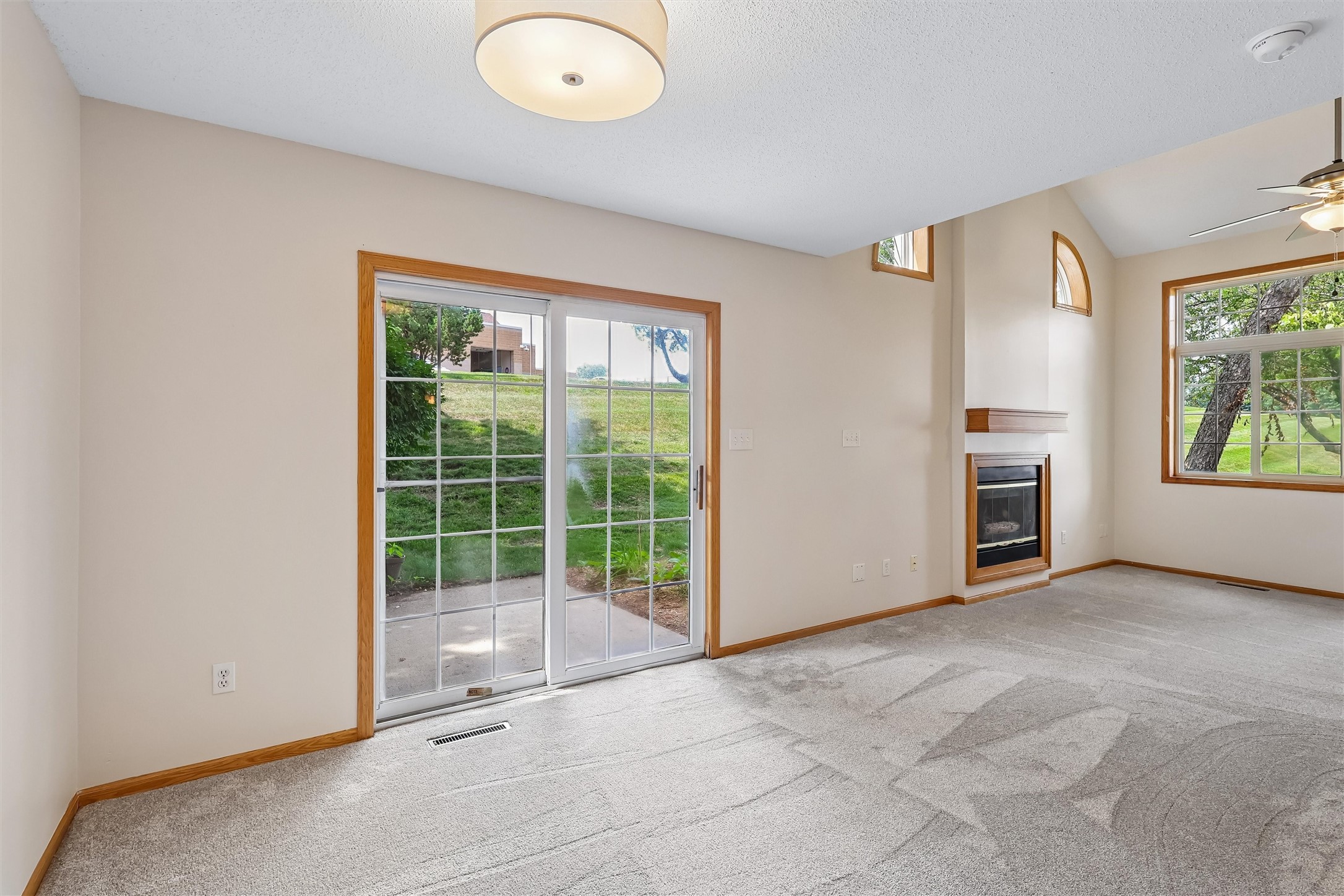 1040 68th Street 5 Property Photo 10