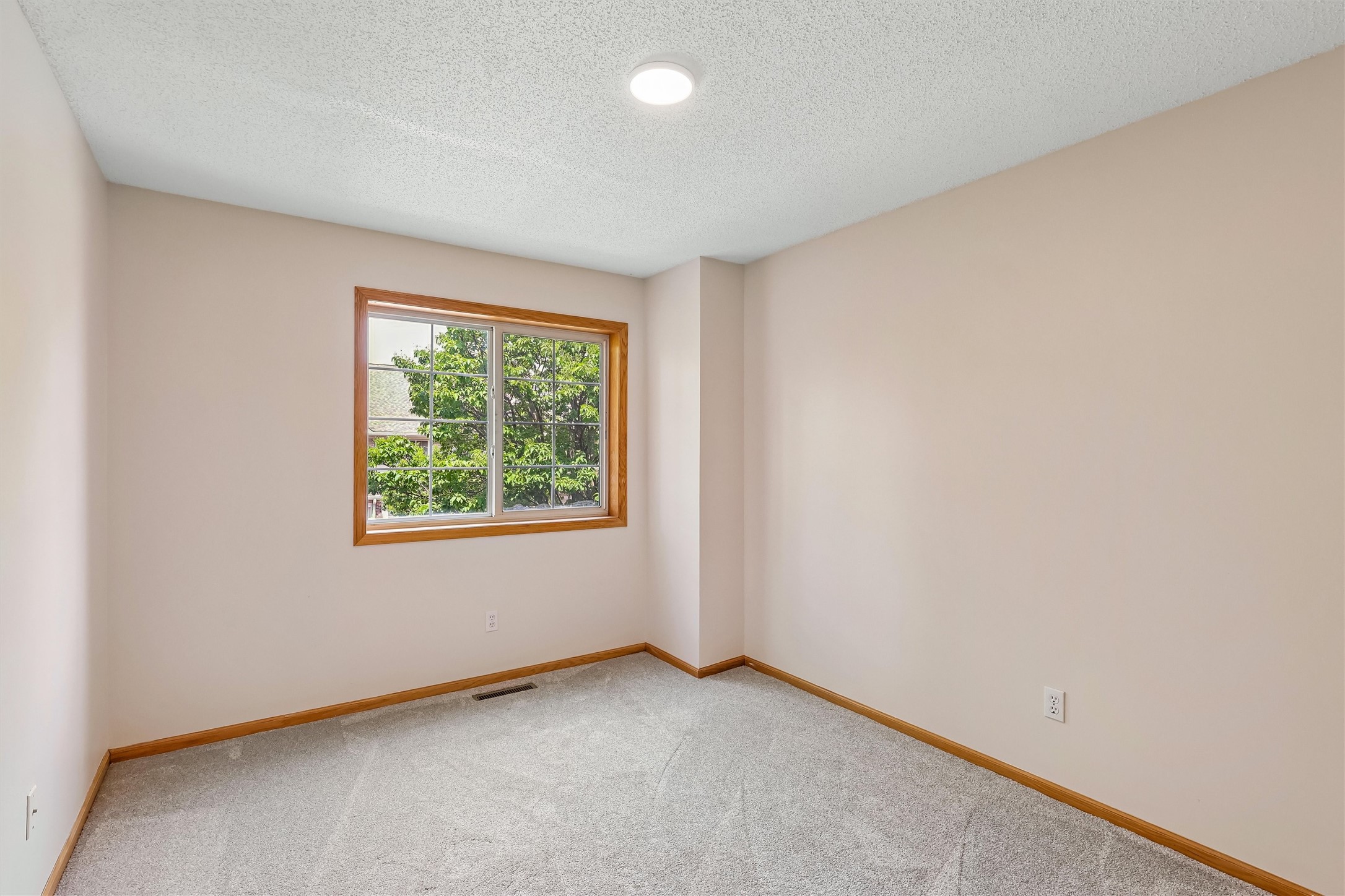 1040 68th Street 5 Property Photo 20
