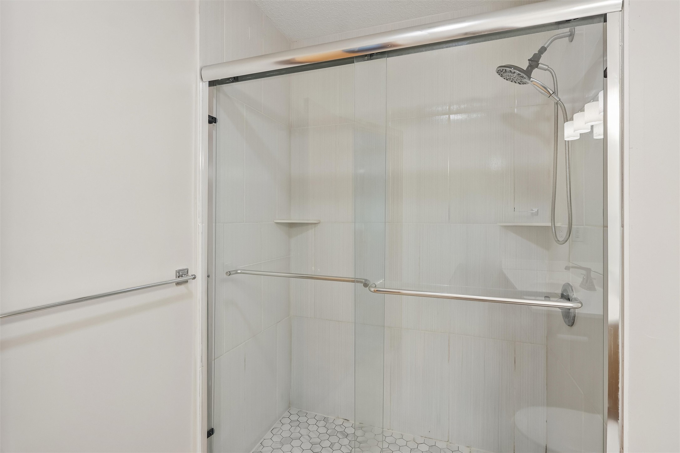 1040 68th Street 5 Property Photo 25