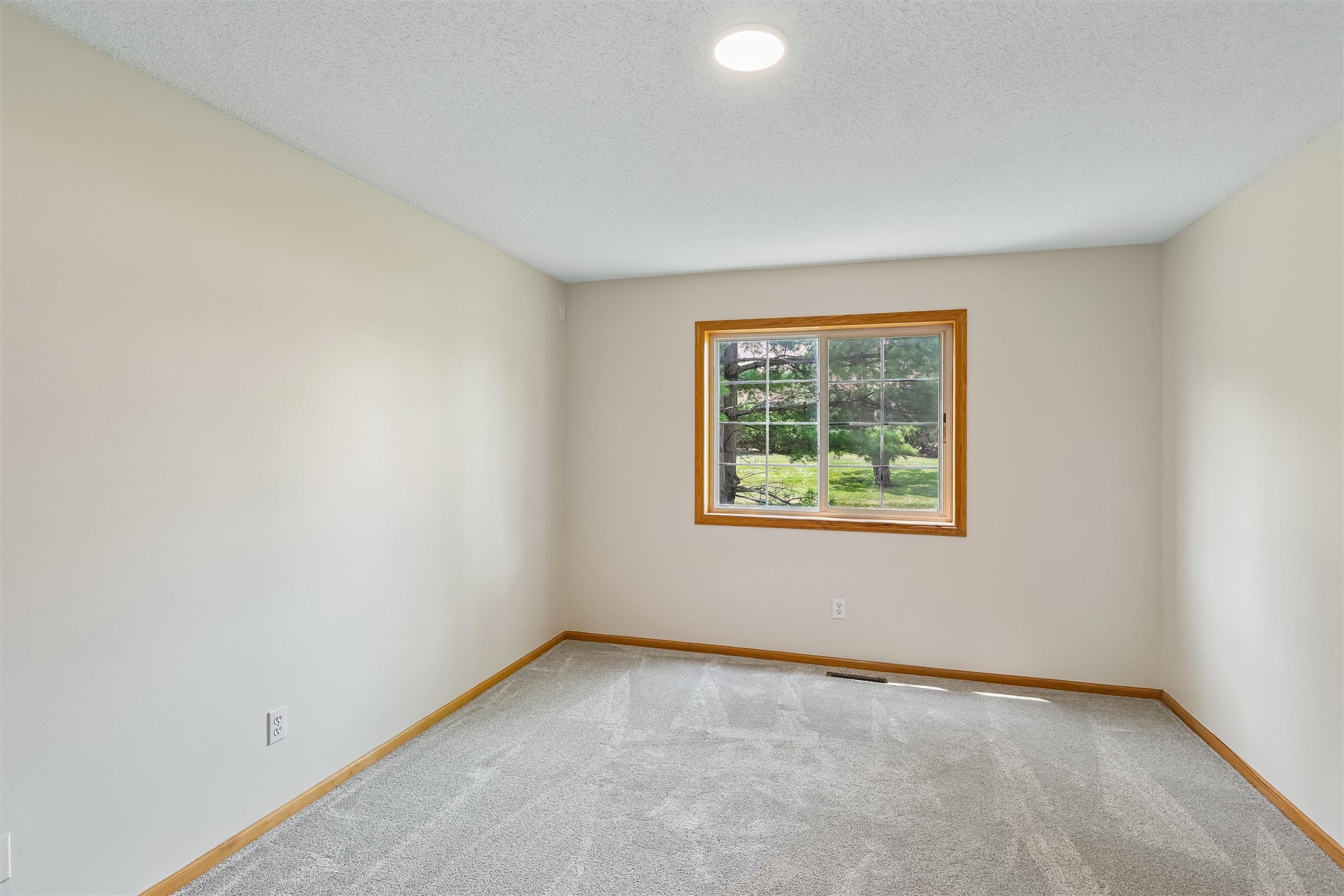 1040 68th Street 5 Property Photo 26