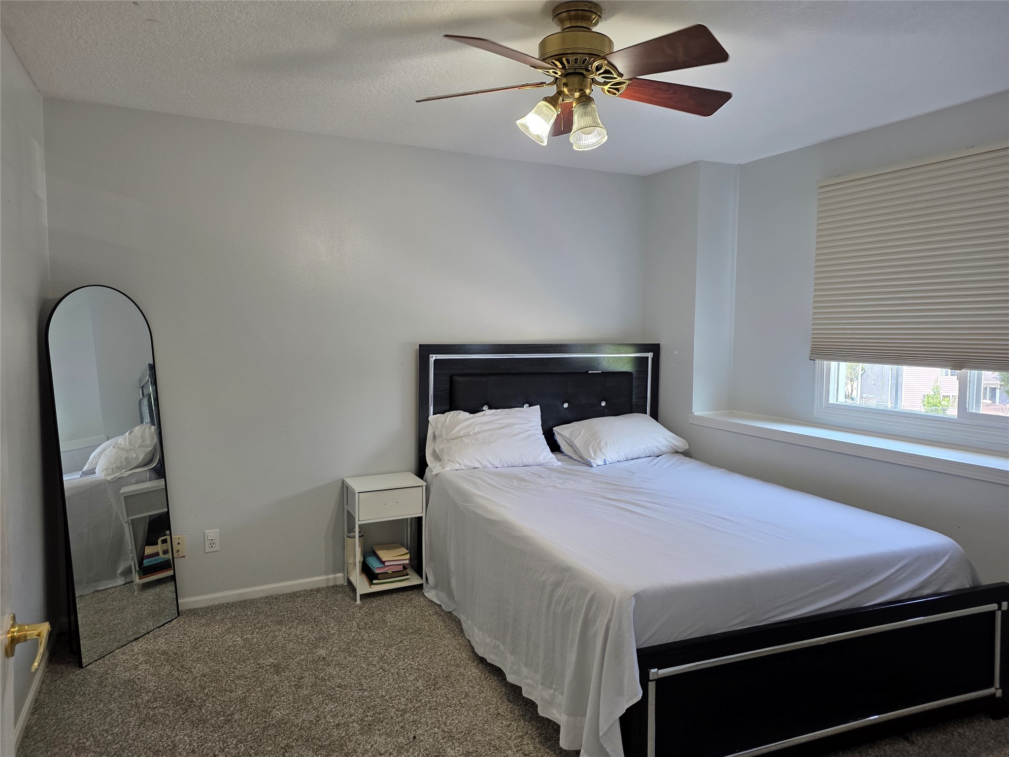 4908 69th Street Property Photo 16