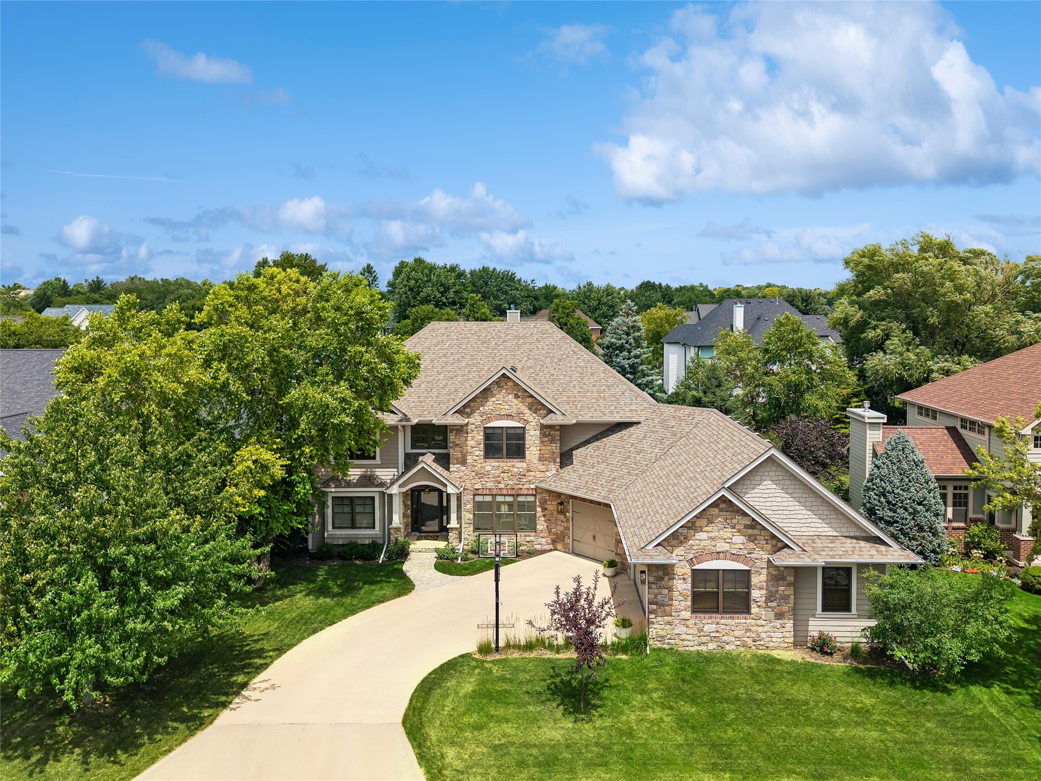 5865 Fairway Court Property Photo 1