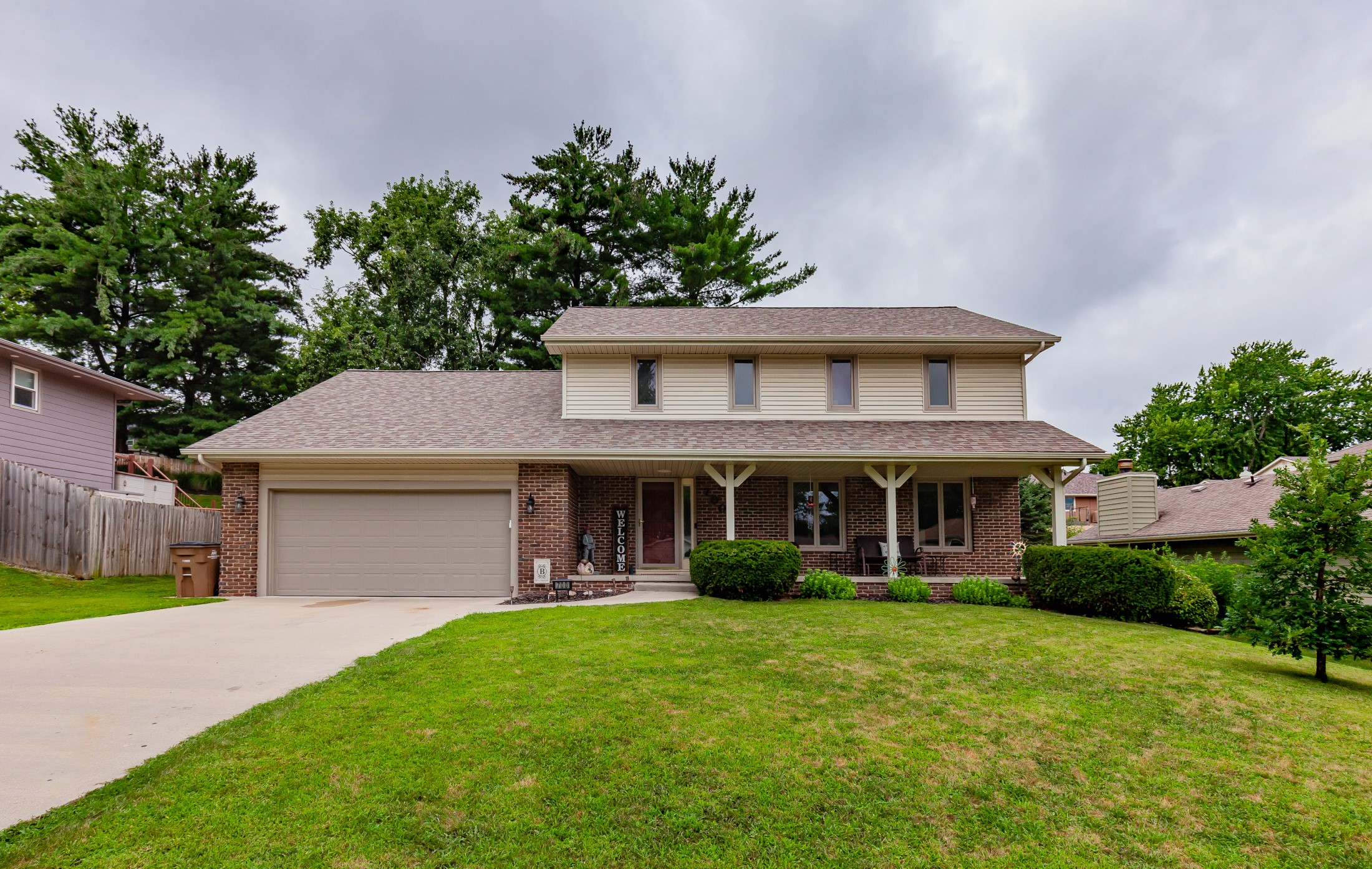 700 46th Place Property Photo 1