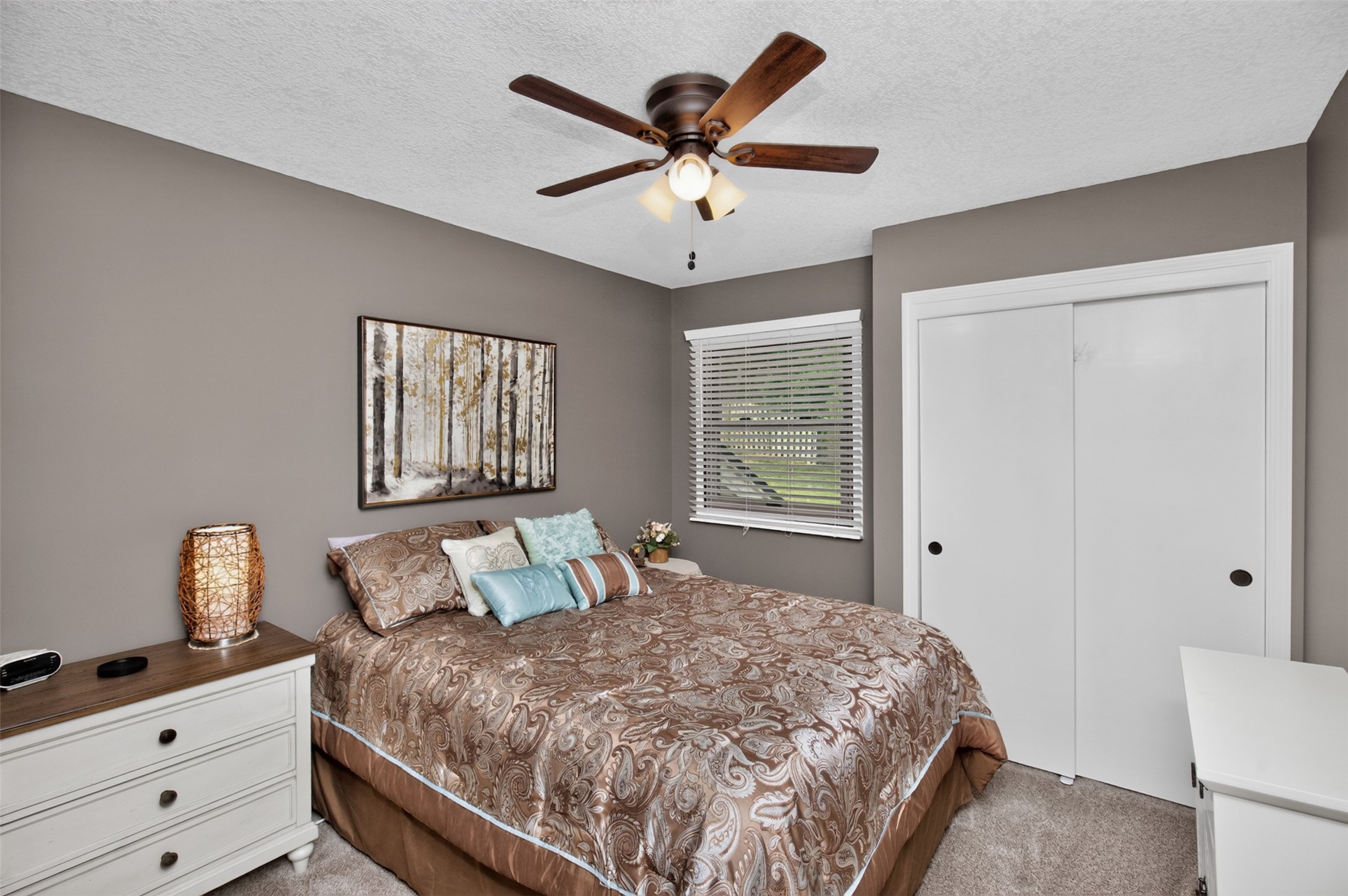 700 46th Place Property Photo 20